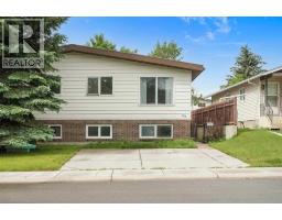 28 Cayuga Crescent W, Lethbridge, Alberta