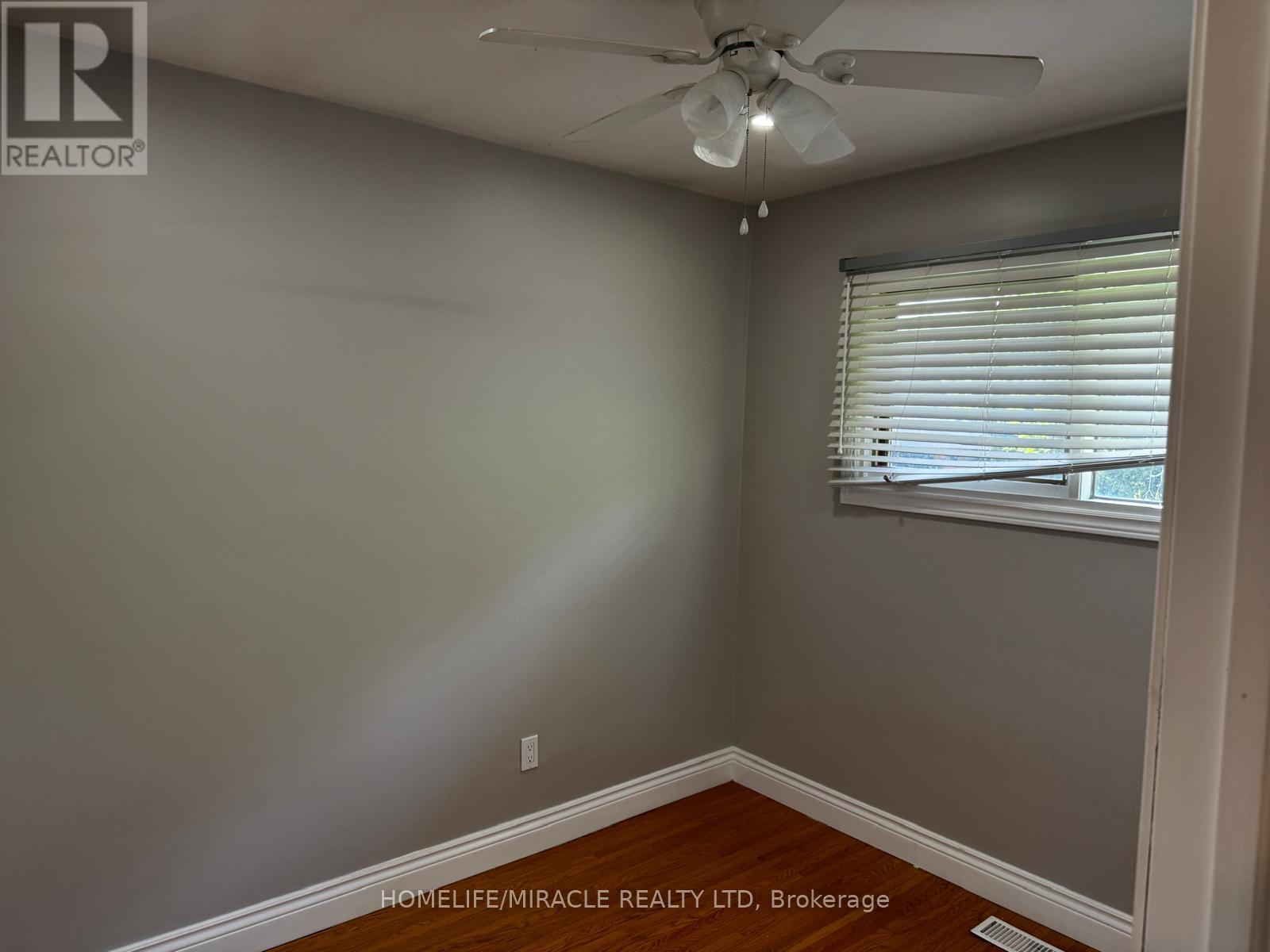 920 Willowdale Avenue, Oshawa, Ontario  L1H 1W2 - Photo 12 - E13670908