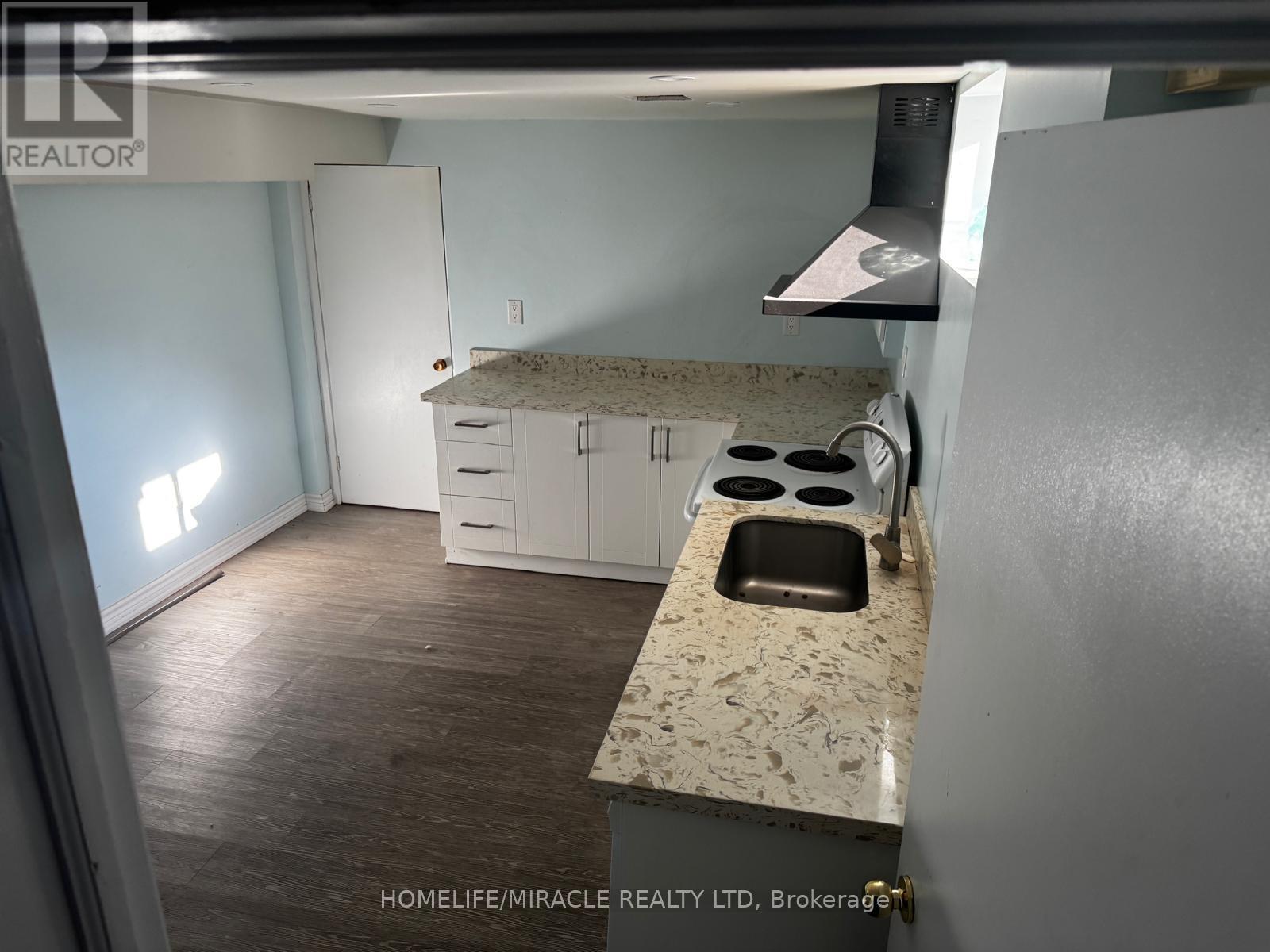 920 Willowdale Avenue, Oshawa, Ontario  L1H 1W2 - Photo 13 - E13670908