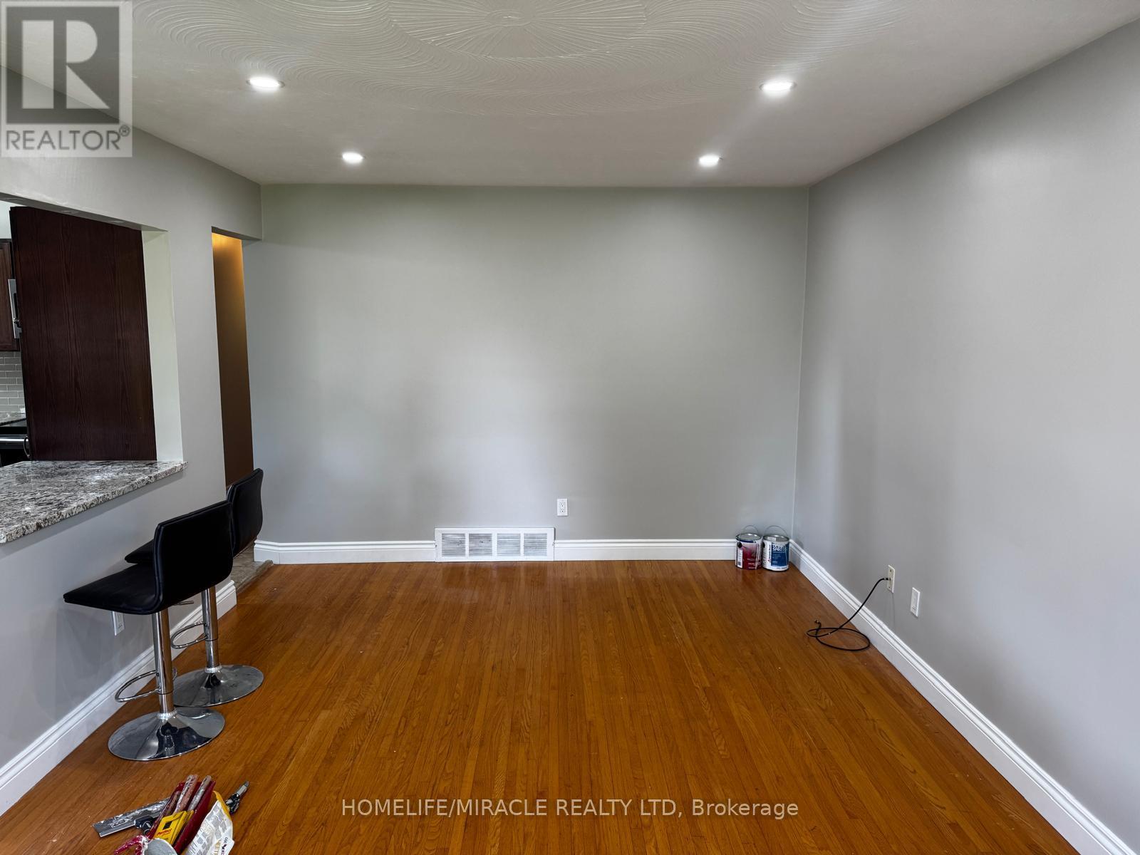 920 Willowdale Avenue, Oshawa, Ontario  L1H 1W2 - Photo 6 - E13670908