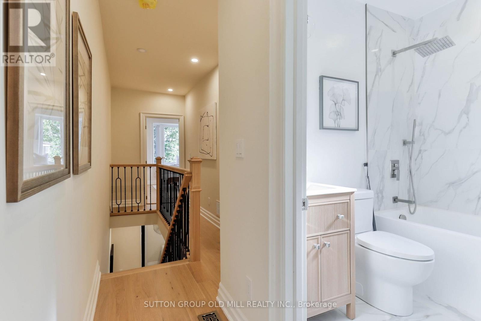 28 Eastmount Avenue, Toronto, Ontario  M4K 1V1 - Photo 21 - E13670982