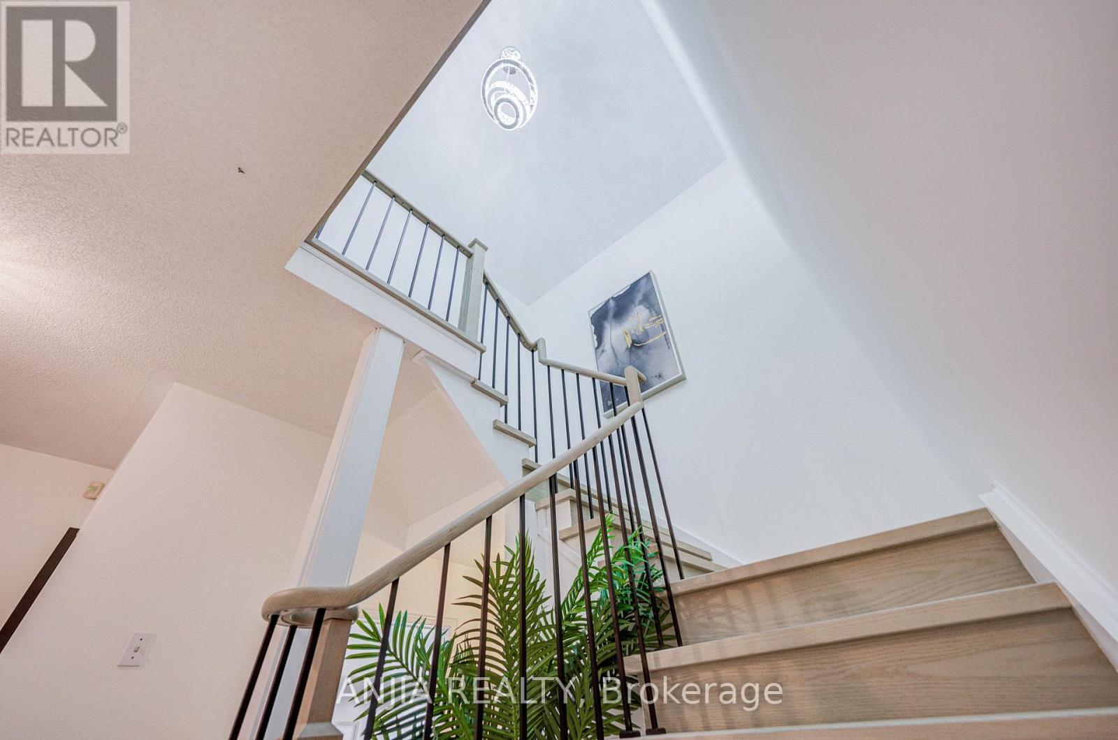 31 Shallowford Court, Toronto, Ontario M1V 5G6 - Photo 10 - E13671008