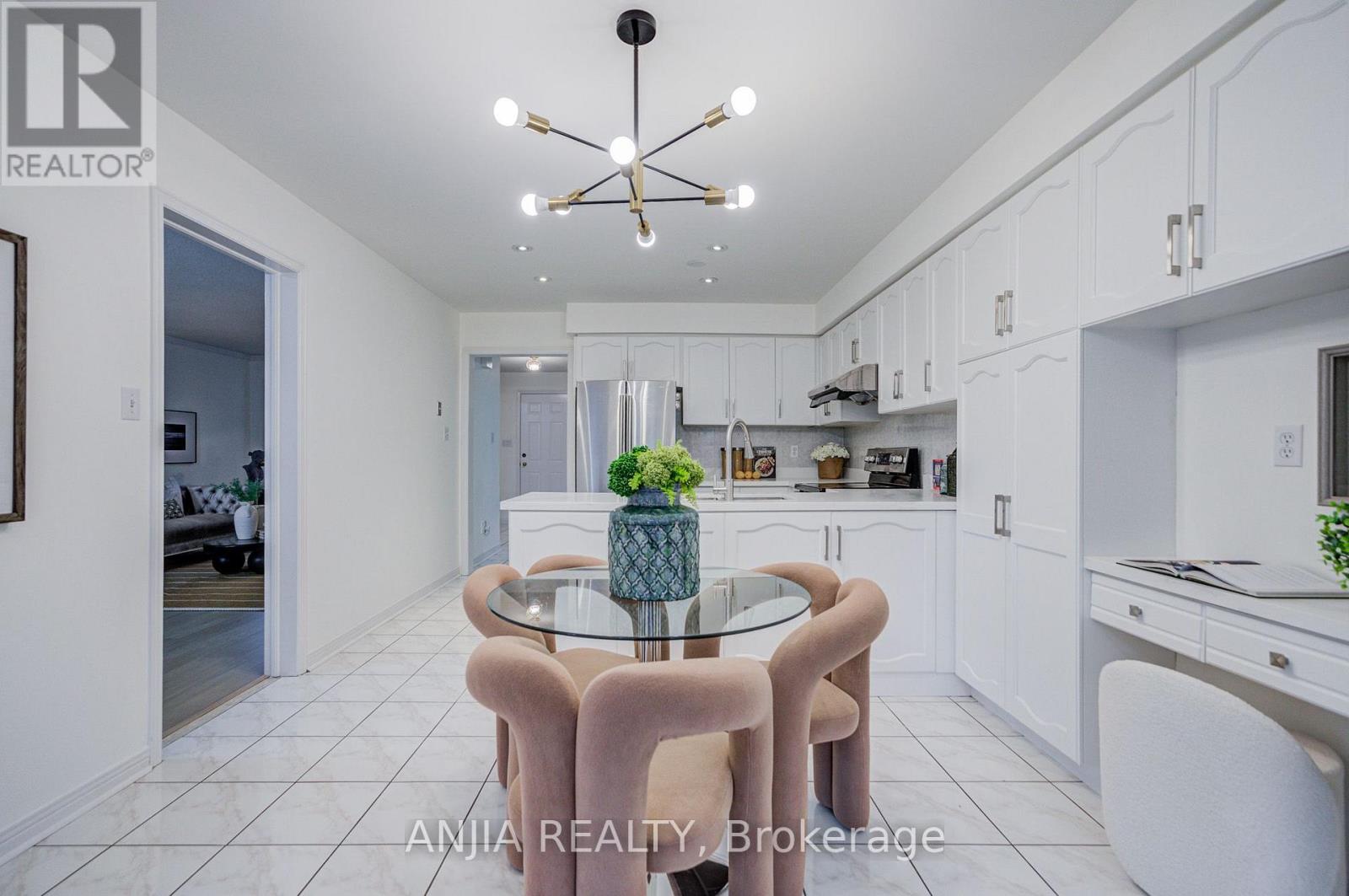 31 Shallowford Court, Toronto, Ontario M1V 5G6 - Photo 21 - E13671008