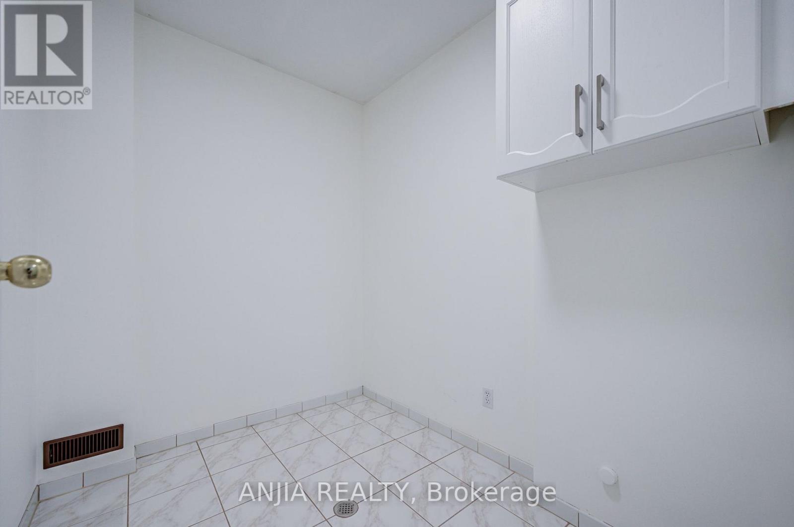 31 Shallowford Court, Toronto, Ontario M1V 5G6 - Photo 42 - E13671008