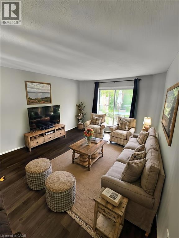 655 Albert Street Unit# J, Waterloo, Ontario N2L 3V5 - Photo 5 - 40854067