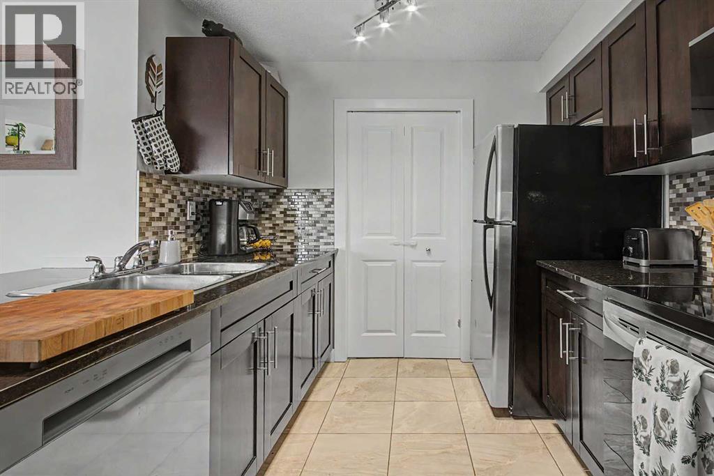 3407, 403 Mackenzie Way SW, Airdrie, Alberta  T4B 3V7 - Photo 17 - A2336048