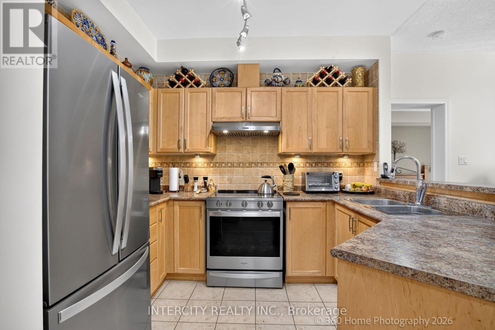304 - 245 Pine Grove Road, Vaughan, Ontario L4L 2H7 - Photo 5 - N13670814