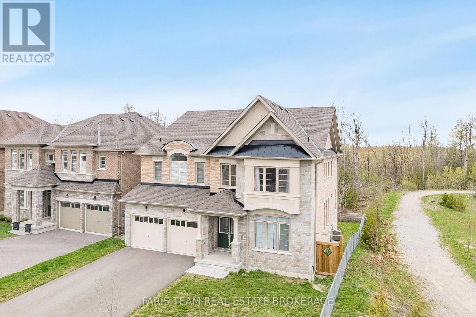 2263 LOZENBY STREET, Innisfil, Ontario
