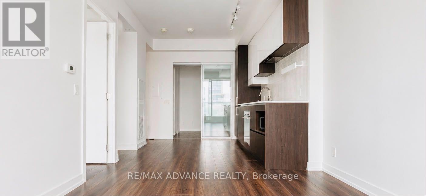 2008 - 5 Buttermill Avenue, Vaughan, Ontario L4K 0J5 - Photo 4 - N13670836