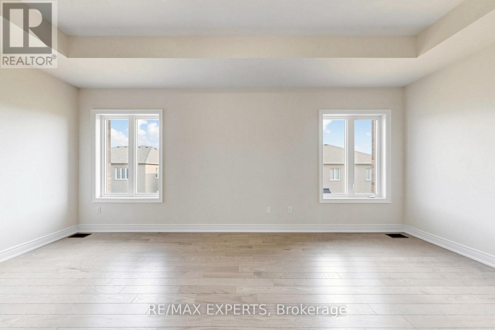 7 Lorraine Hand Crescent, Georgina, Ontario  L4P 0S9 - Photo 26 - N13670838