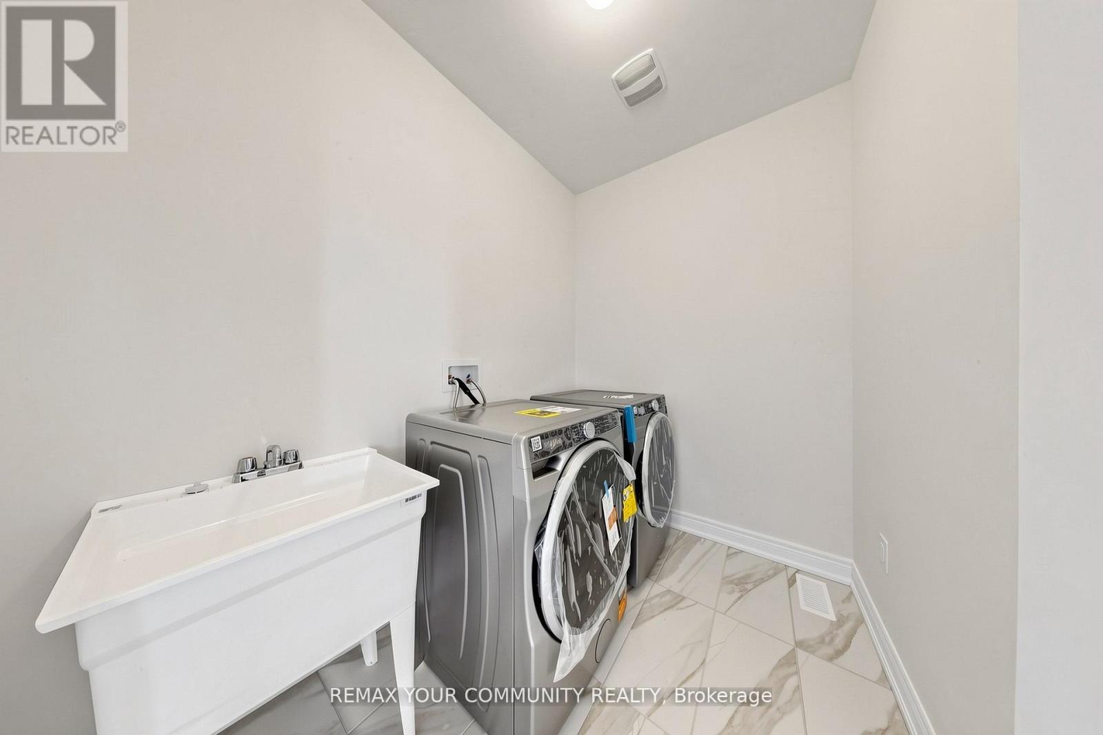 31 Lorrain Hand Crescent, Georgina, Ontario  L4R 0S9 - Photo 25 - N13670840