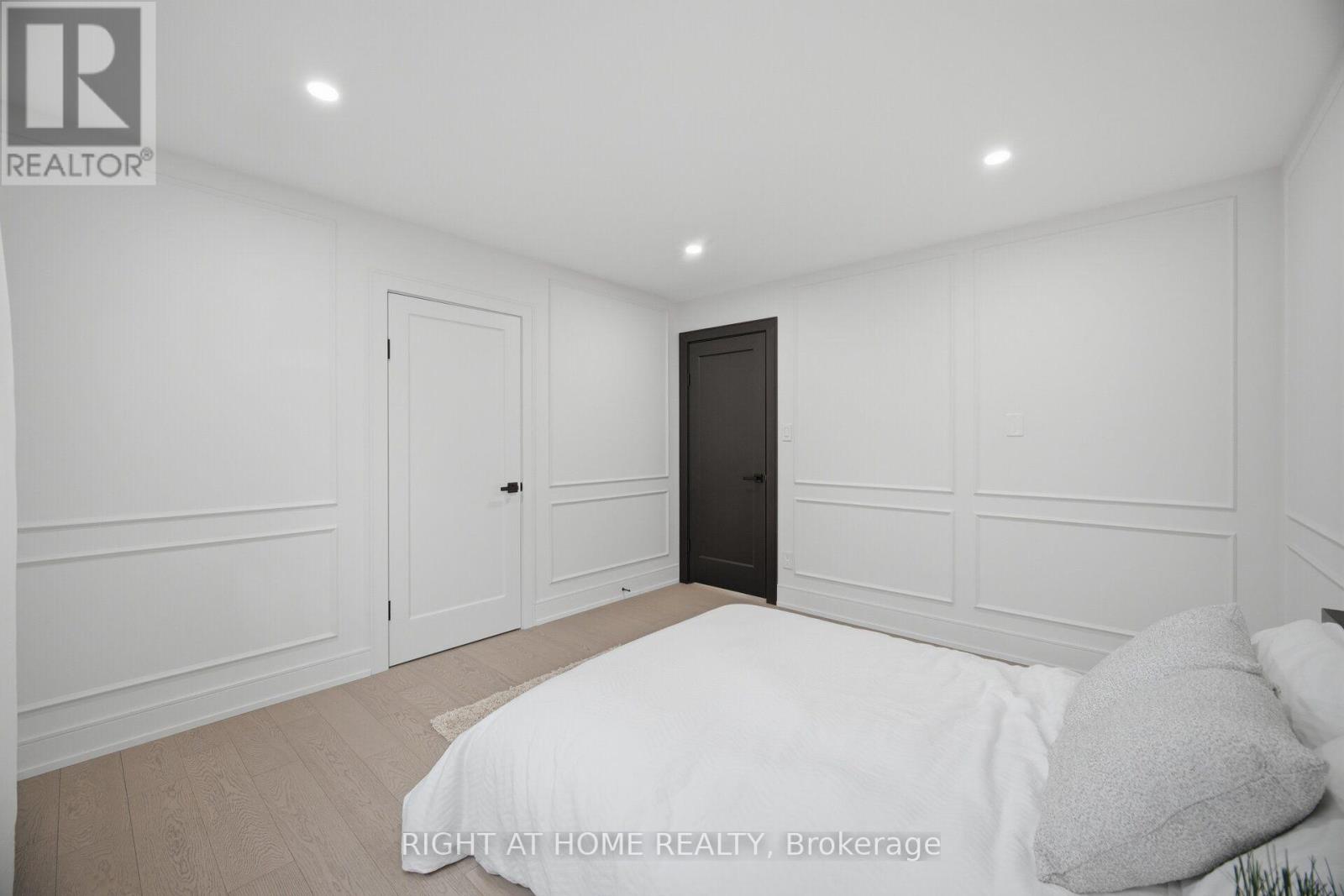 4 Simmons Crescent, Aurora, Ontario  L4G 6B4 - Photo 26 - N13670960
