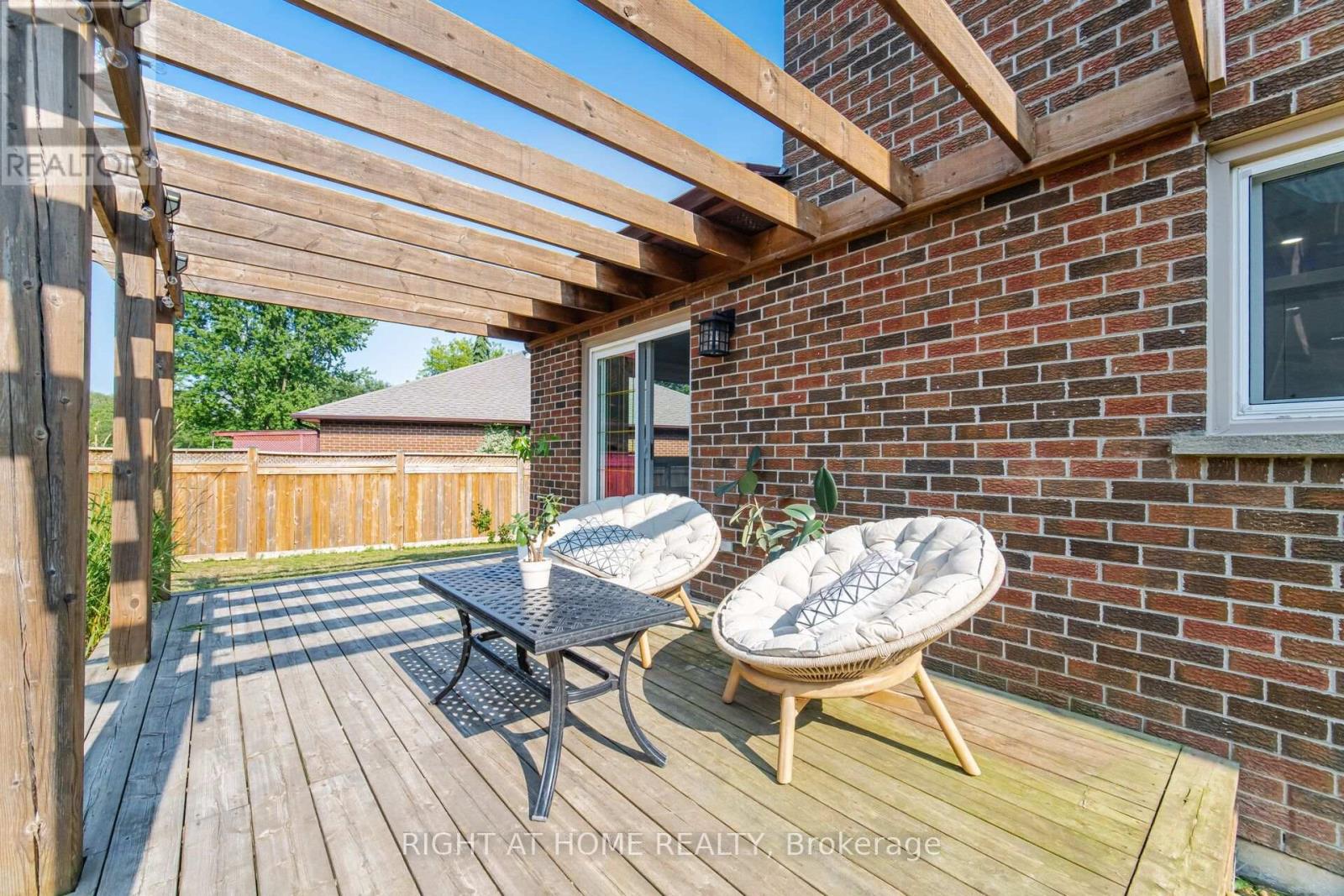 4 Simmons Crescent, Aurora, Ontario  L4G 6B4 - Photo 43 - N13670960