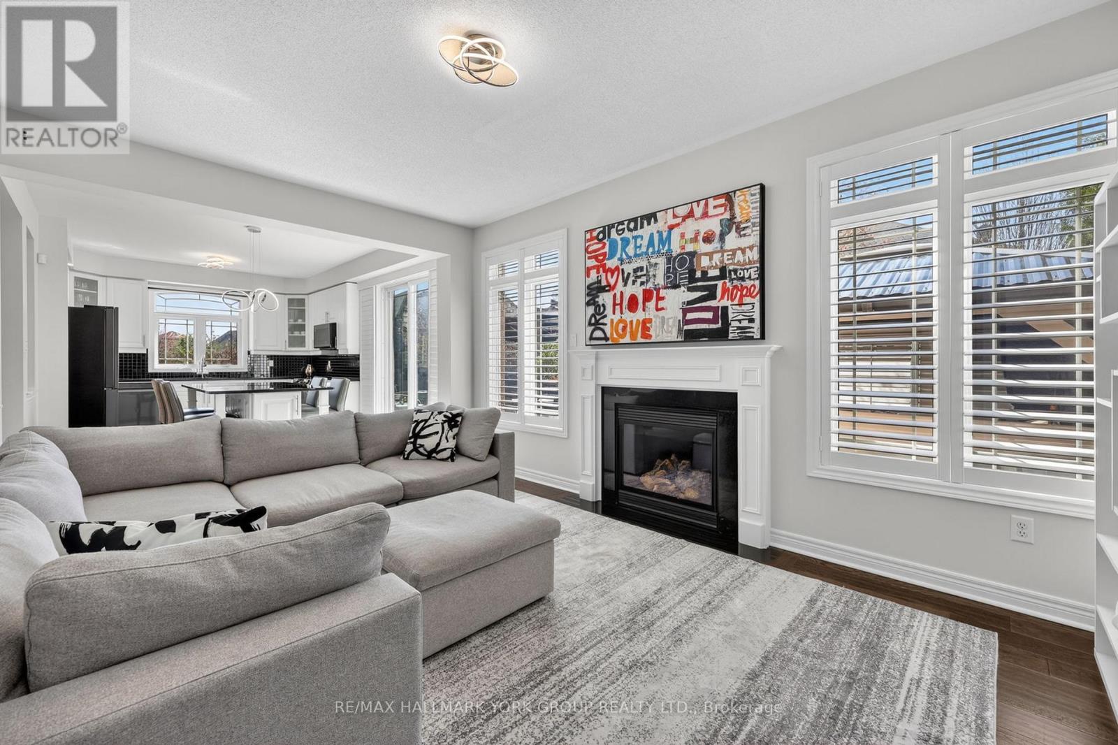 75 Mclarty Gate, Aurora, Ontario  L4G 0G5 - Photo 4 - N13671028