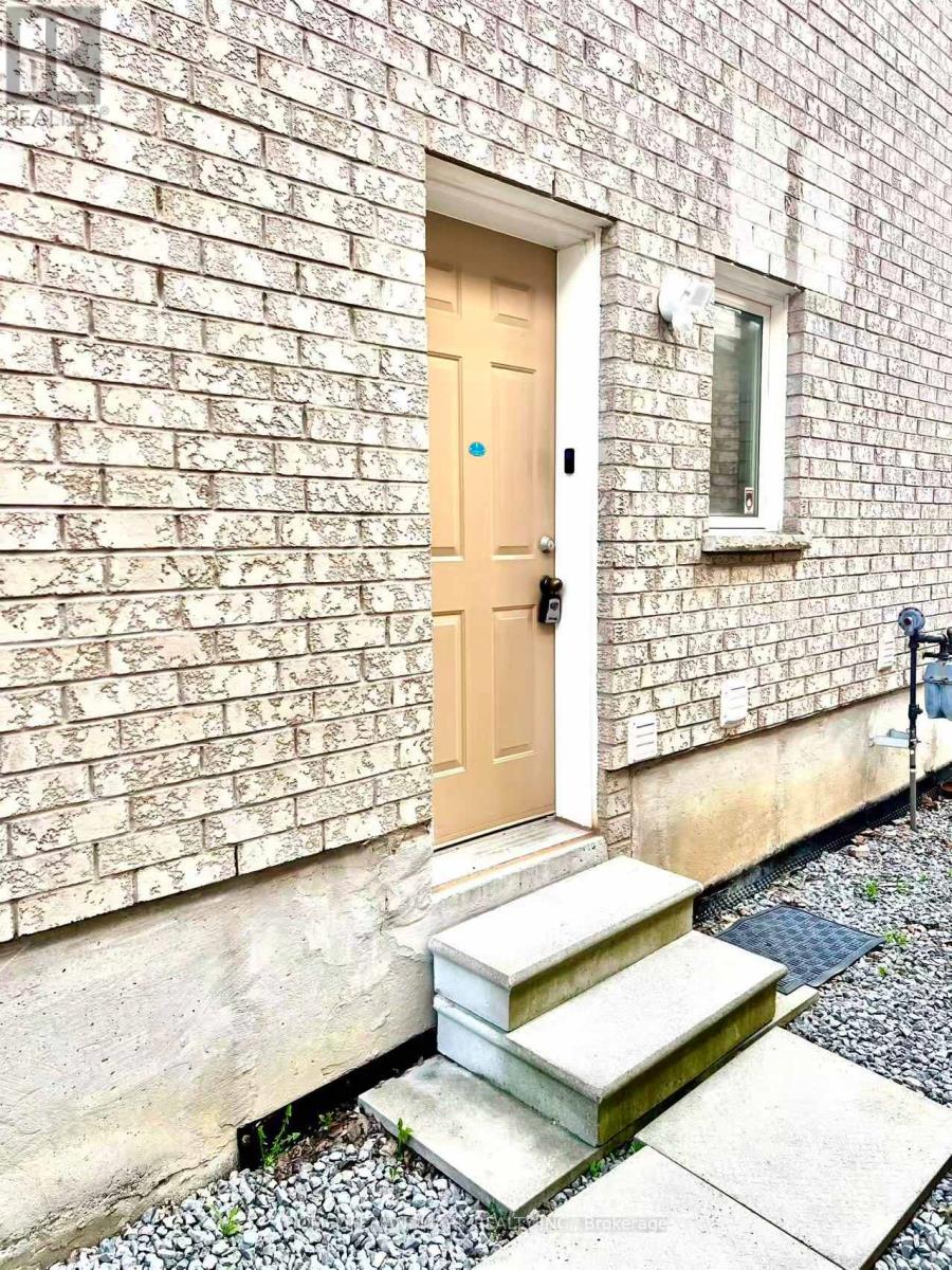 Basement - 17 Ferncliffe Crescent, Markham, Ontario  L3S 4N9 - Photo 2 - N13671068