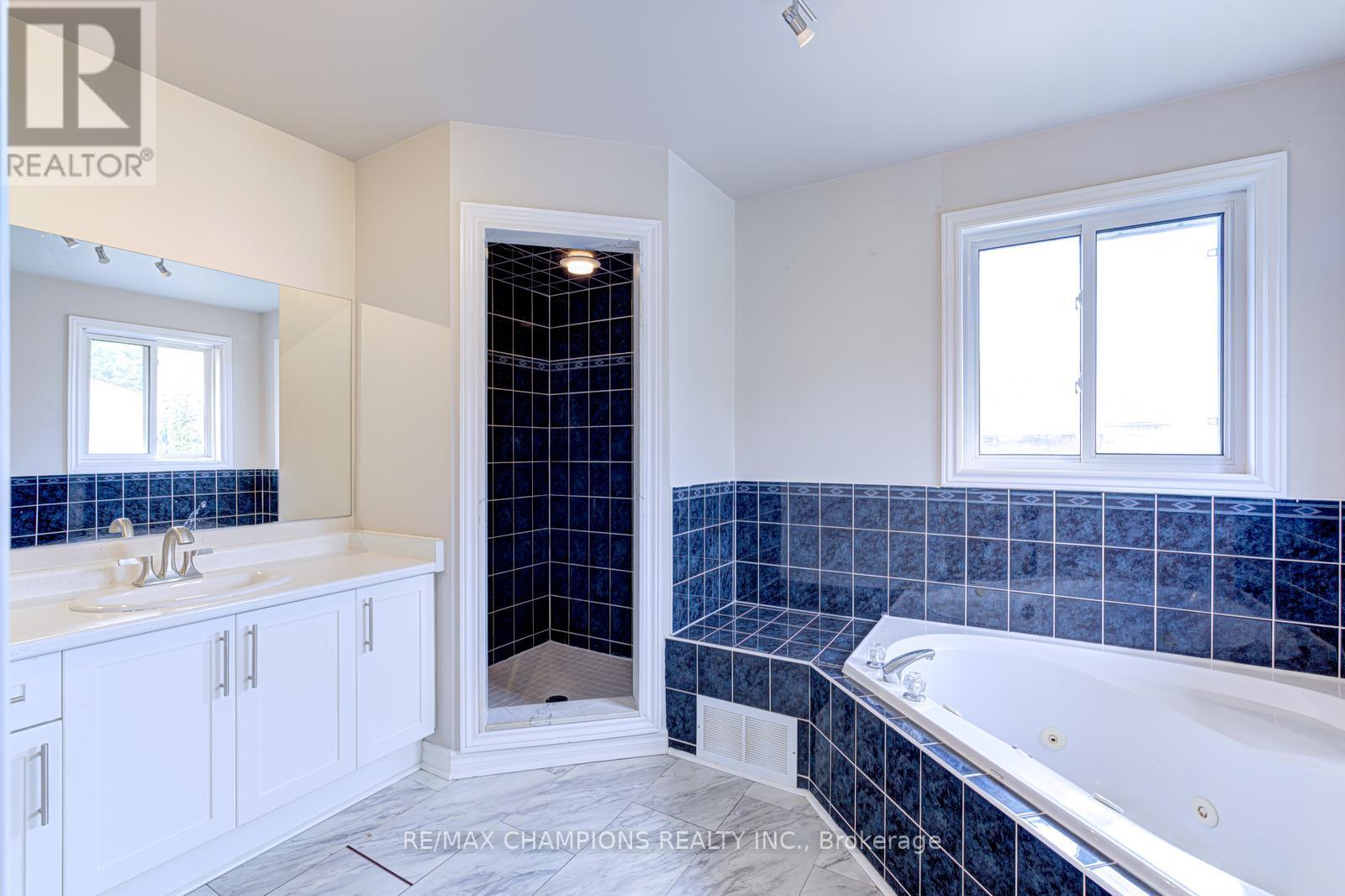 20 Bell Street, Barrie, Ontario  L4N 0J2 - Photo 33 - S13671016