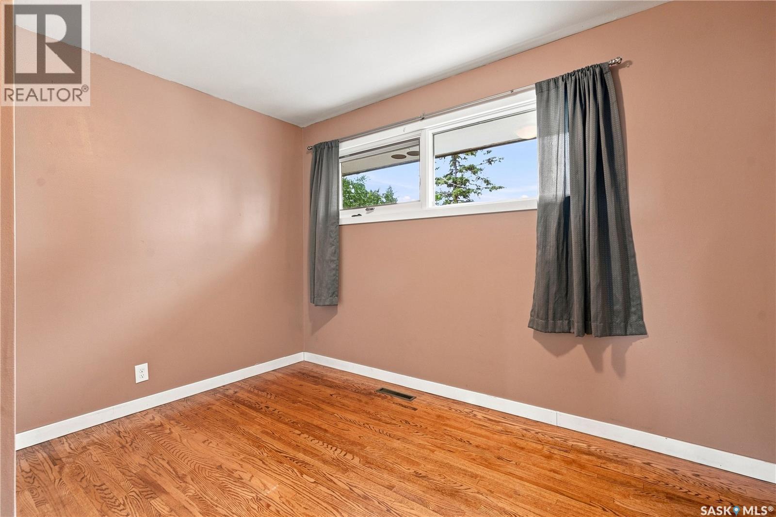 2302 Hanover Avenue, Saskatoon, Saskatchewan  S7J 1E6 - Photo 22 - SK045449