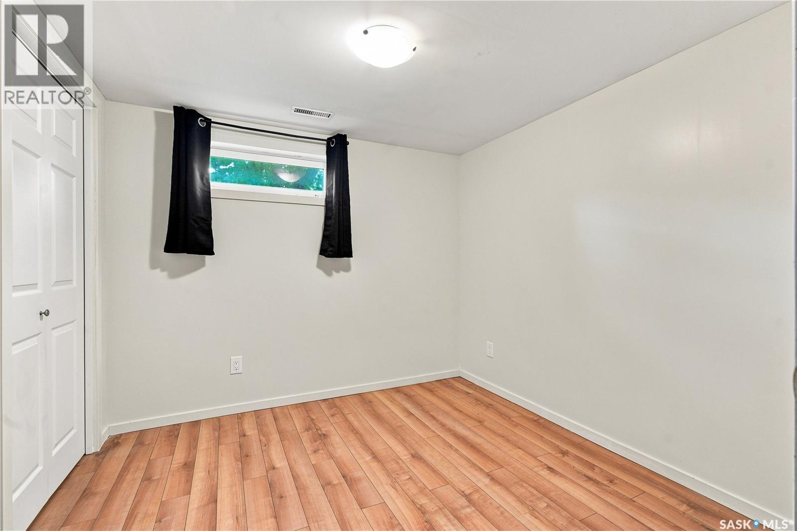 2302 Hanover Avenue, Saskatoon, Saskatchewan  S7J 1E6 - Photo 38 - SK045449