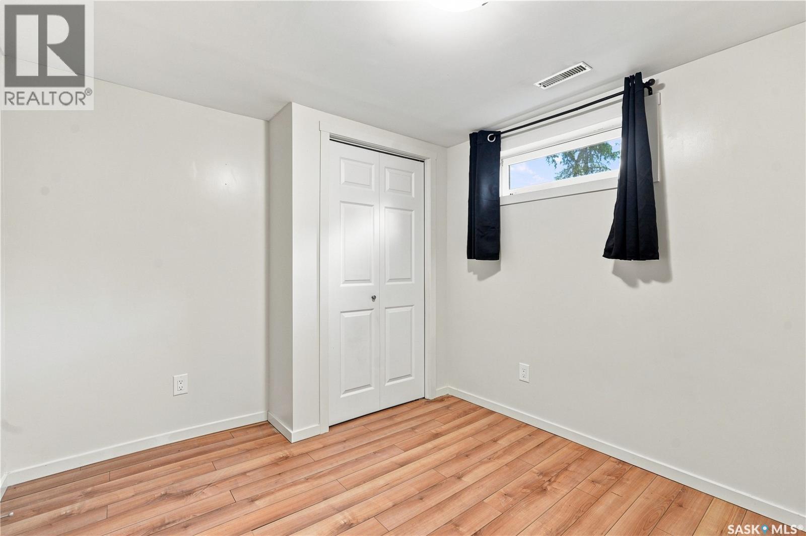 2302 Hanover Avenue, Saskatoon, Saskatchewan  S7J 1E6 - Photo 39 - SK045449