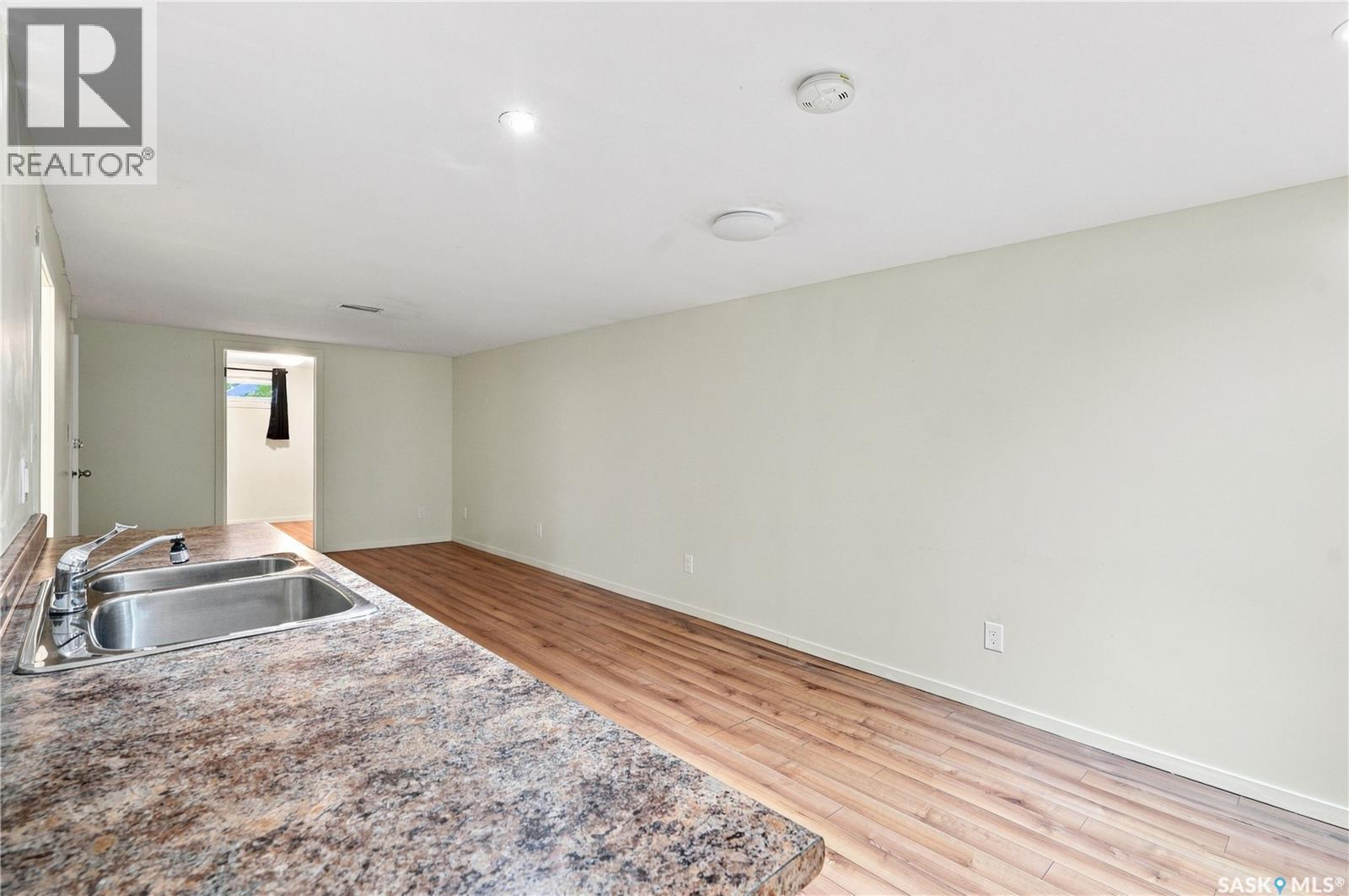 2302 Hanover Avenue, Saskatoon, Saskatchewan  S7J 1E6 - Photo 41 - SK045449