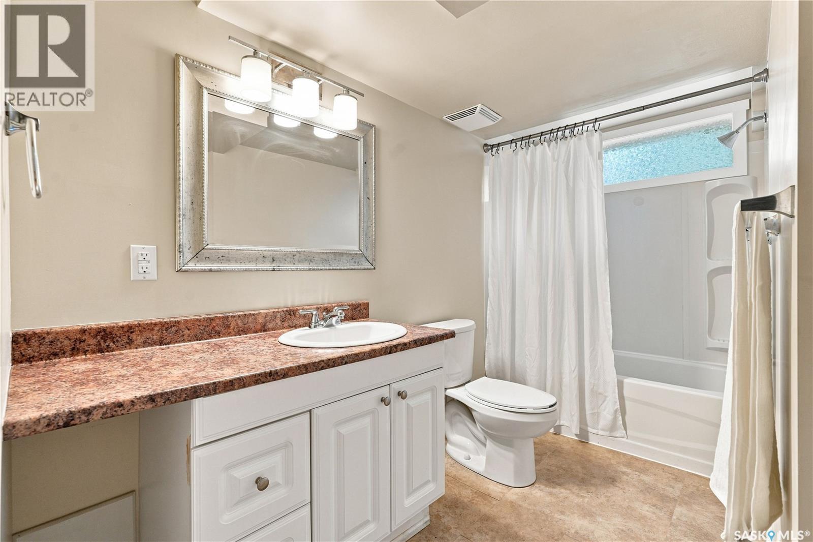 2302 Hanover Avenue, Saskatoon, Saskatchewan  S7J 1E6 - Photo 43 - SK045449