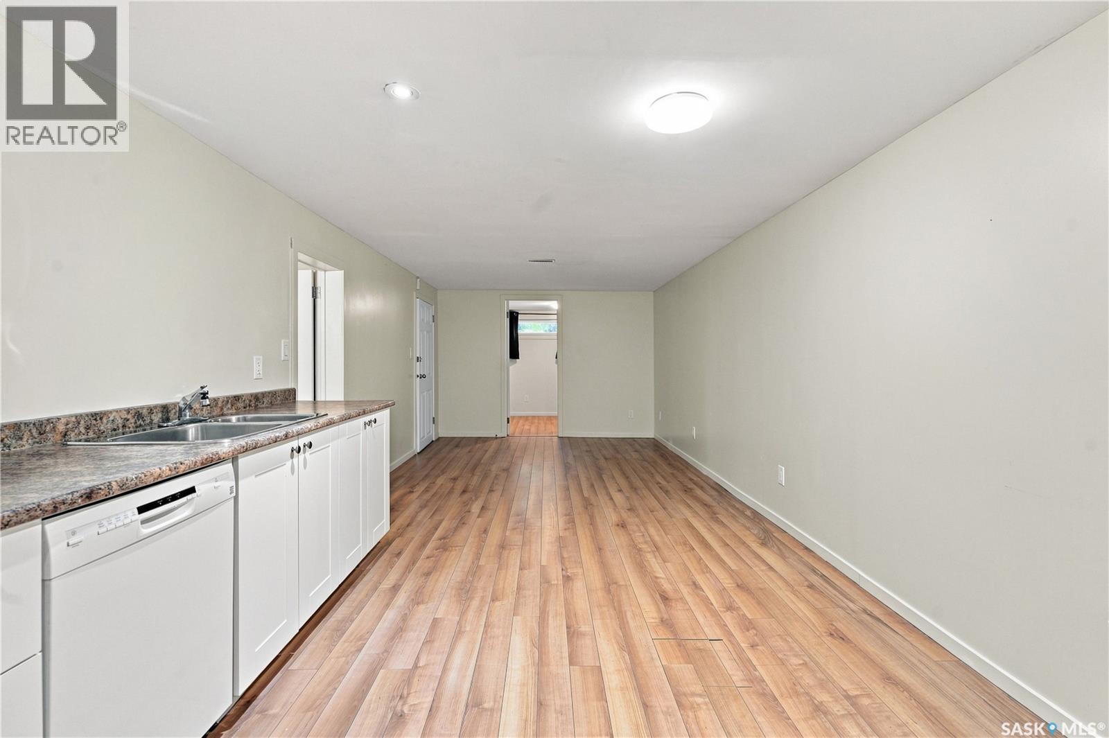 2302 Hanover Avenue, Saskatoon, Saskatchewan  S7J 1E6 - Photo 48 - SK045449