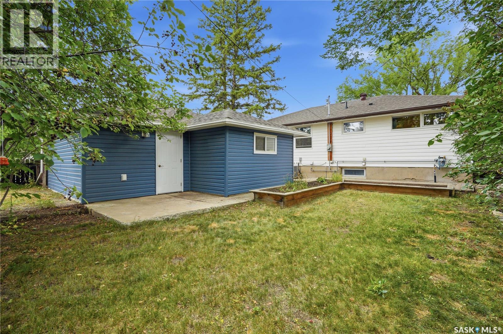 2302 Hanover Avenue, Saskatoon, Saskatchewan  S7J 1E6 - Photo 55 - SK045449