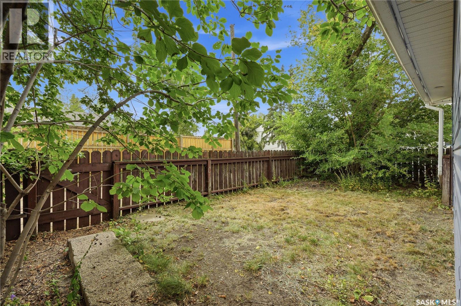 2302 Hanover Avenue, Saskatoon, Saskatchewan  S7J 1E6 - Photo 56 - SK045449