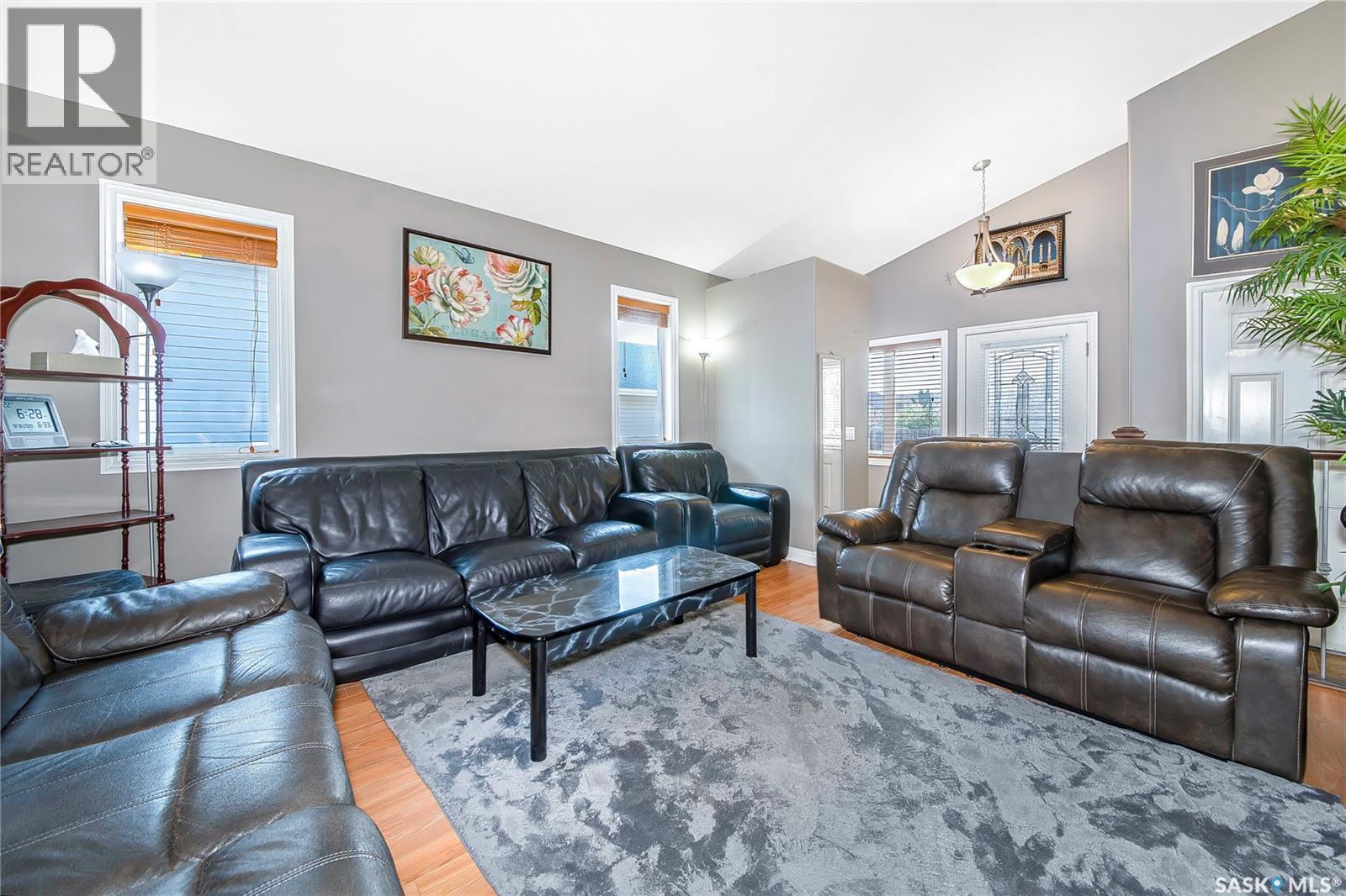 3347 Mcclocklin Road, Saskatoon, Saskatchewan  S7R 0B3 - Photo 10 - SK045329