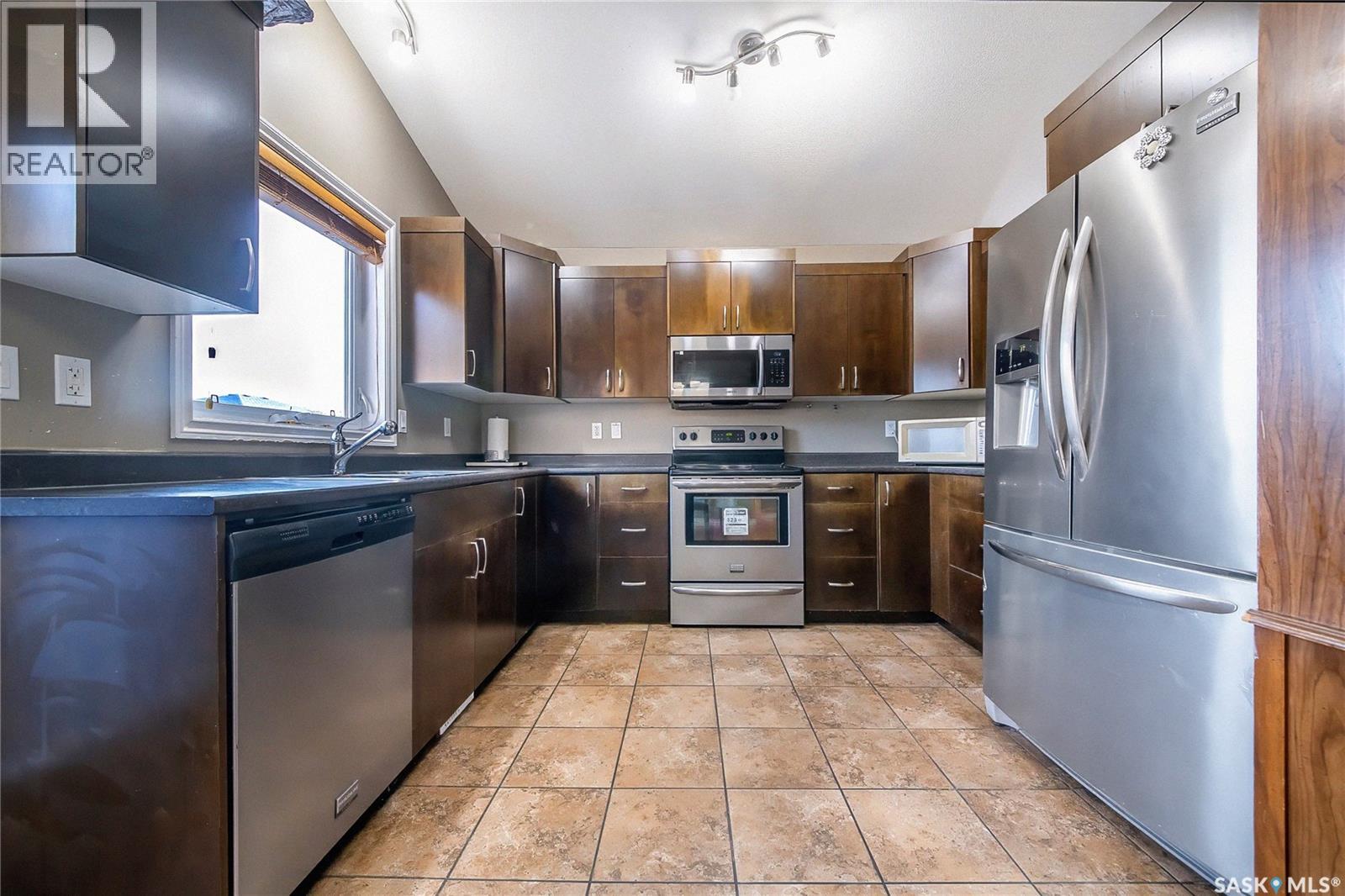 3347 Mcclocklin Road, Saskatoon, Saskatchewan  S7R 0B3 - Photo 15 - SK045329