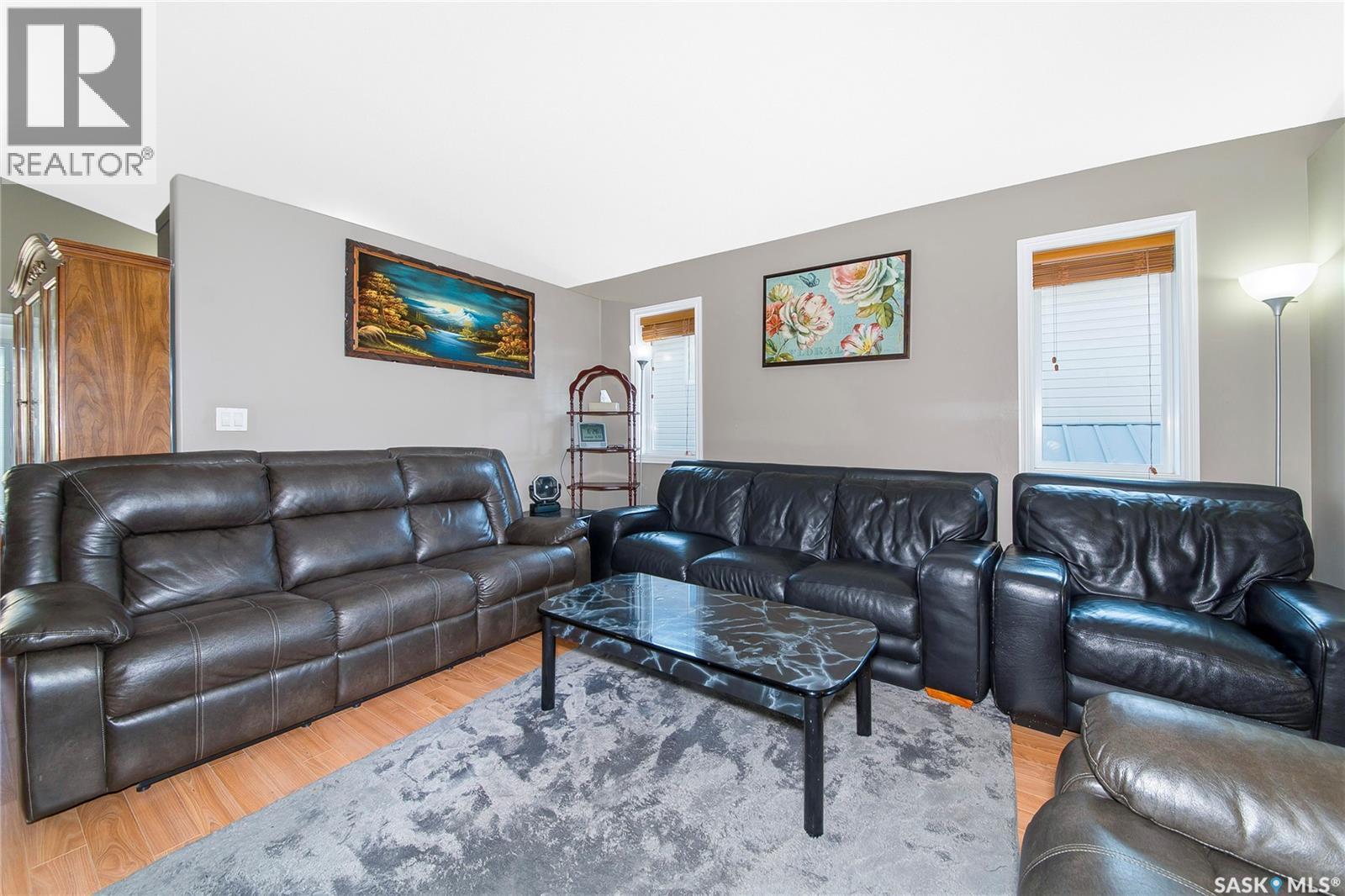 3347 Mcclocklin Road, Saskatoon, Saskatchewan  S7R 0B3 - Photo 9 - SK045329