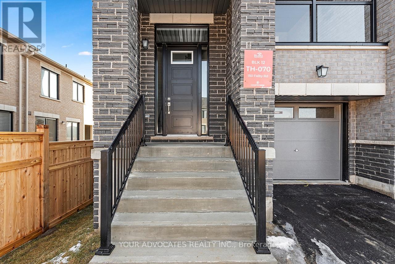 150 Falby Road, Brampton, Ontario  L6P 4S1 - Photo 3 - W13670714