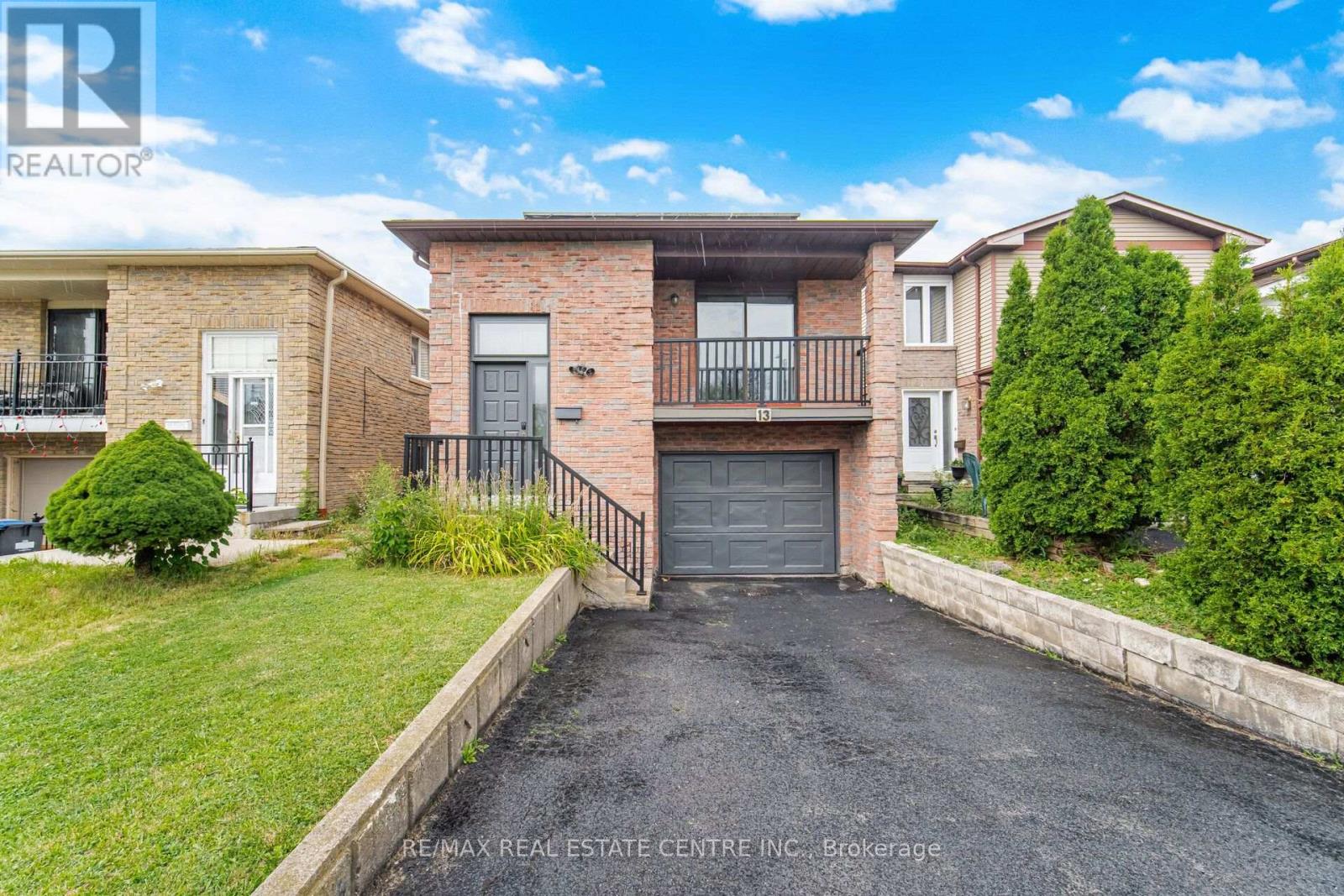 13 DAFOE CRESCENT, Brampton, Ontario