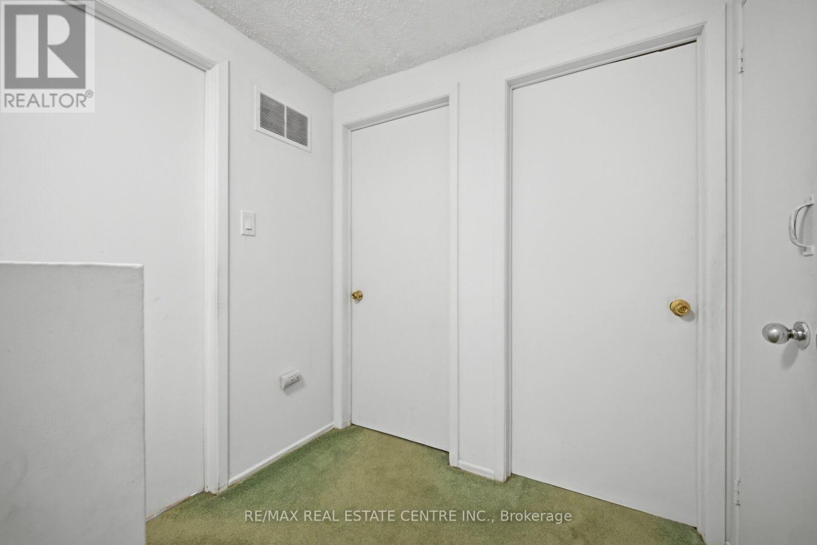 13 Dafoe Crescent, Brampton, Ontario  L6Y 2L1 - Photo 20 - W13670738