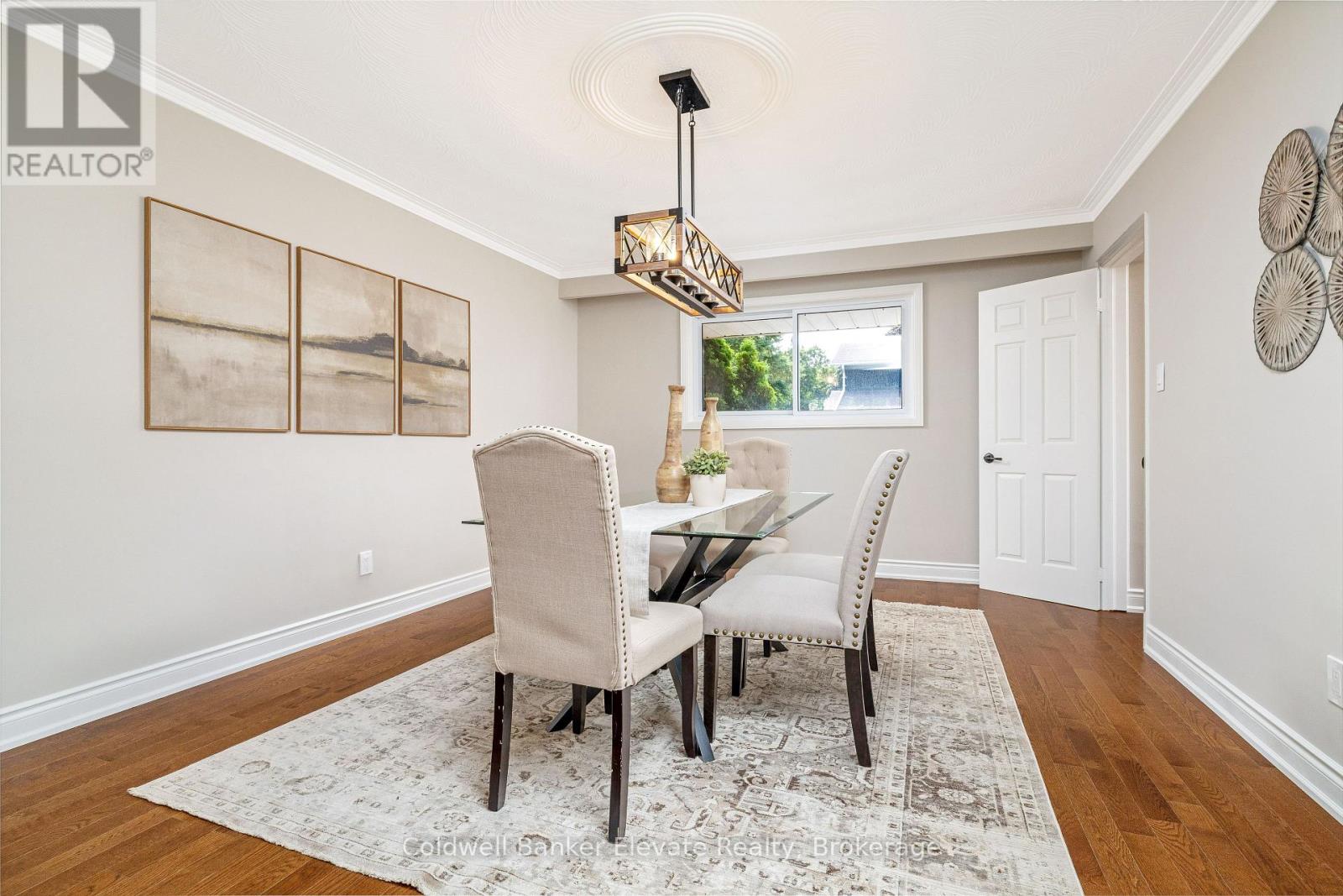 1677 Sherwood Forrest Circle, Mississauga, Ontario  L5K 2G8 - Photo 10 - W13670754