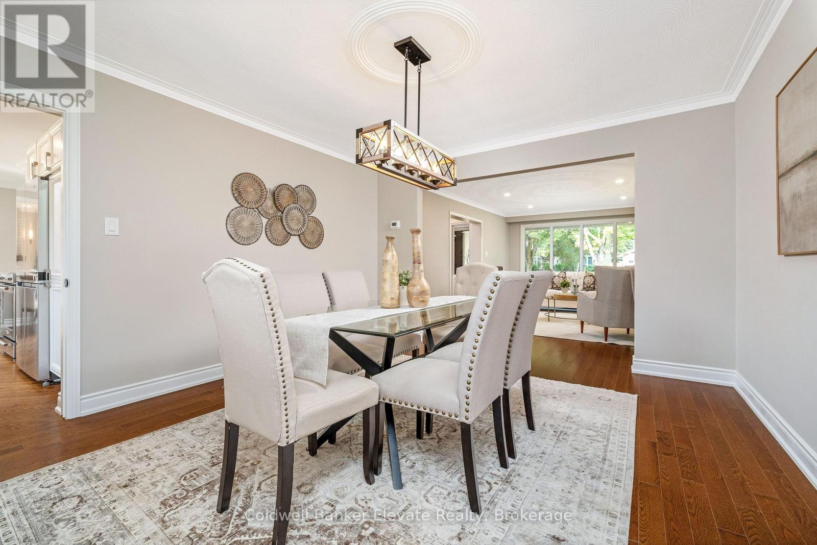 1677 Sherwood Forrest Circle, Mississauga, Ontario  L5K 2G8 - Photo 11 - W13670754