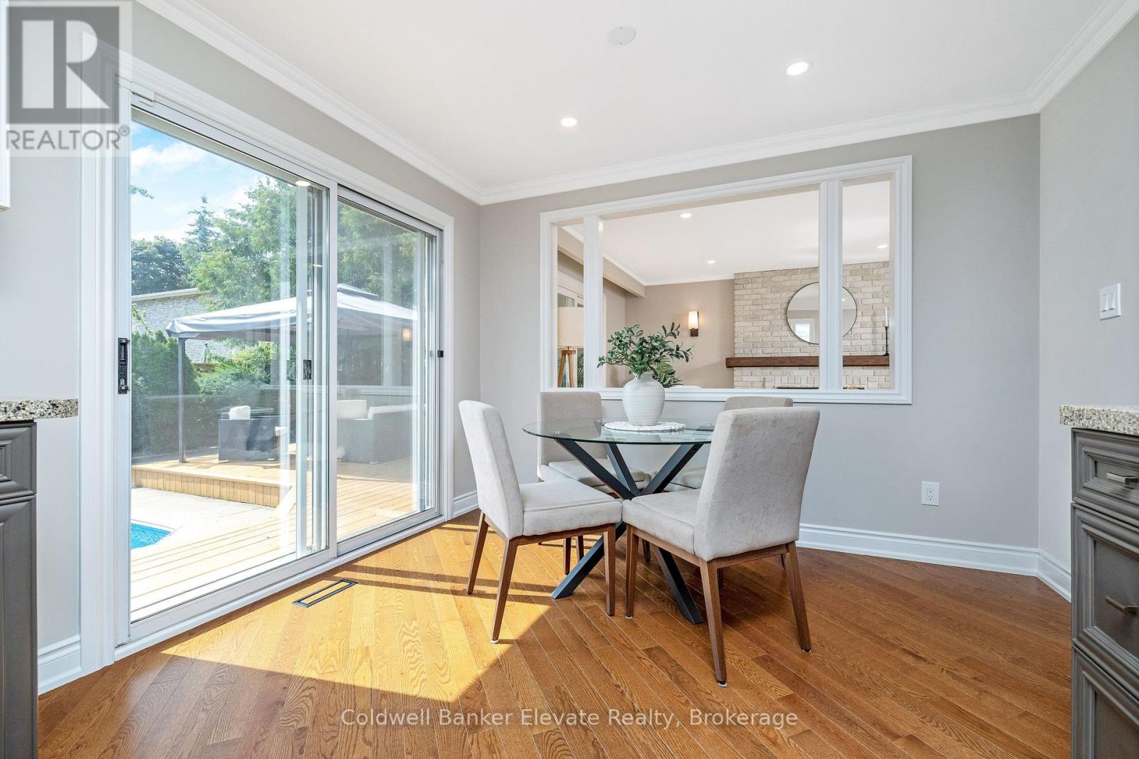 1677 Sherwood Forrest Circle, Mississauga, Ontario  L5K 2G8 - Photo 12 - W13670754