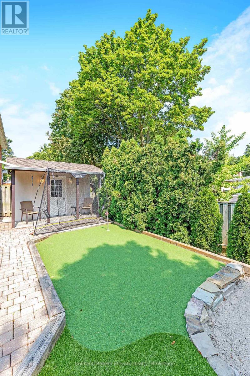 1677 Sherwood Forrest Circle, Mississauga, Ontario  L5K 2G8 - Photo 48 - W13670754