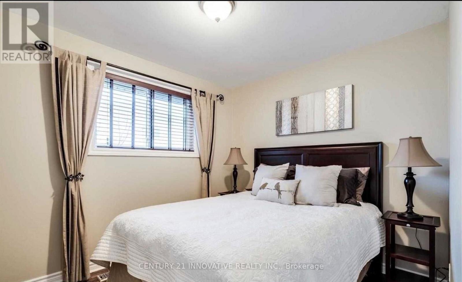 586 Chamberlain Road, Burlington, Ontario  L7L 2V5 - Photo 8 - W13670762