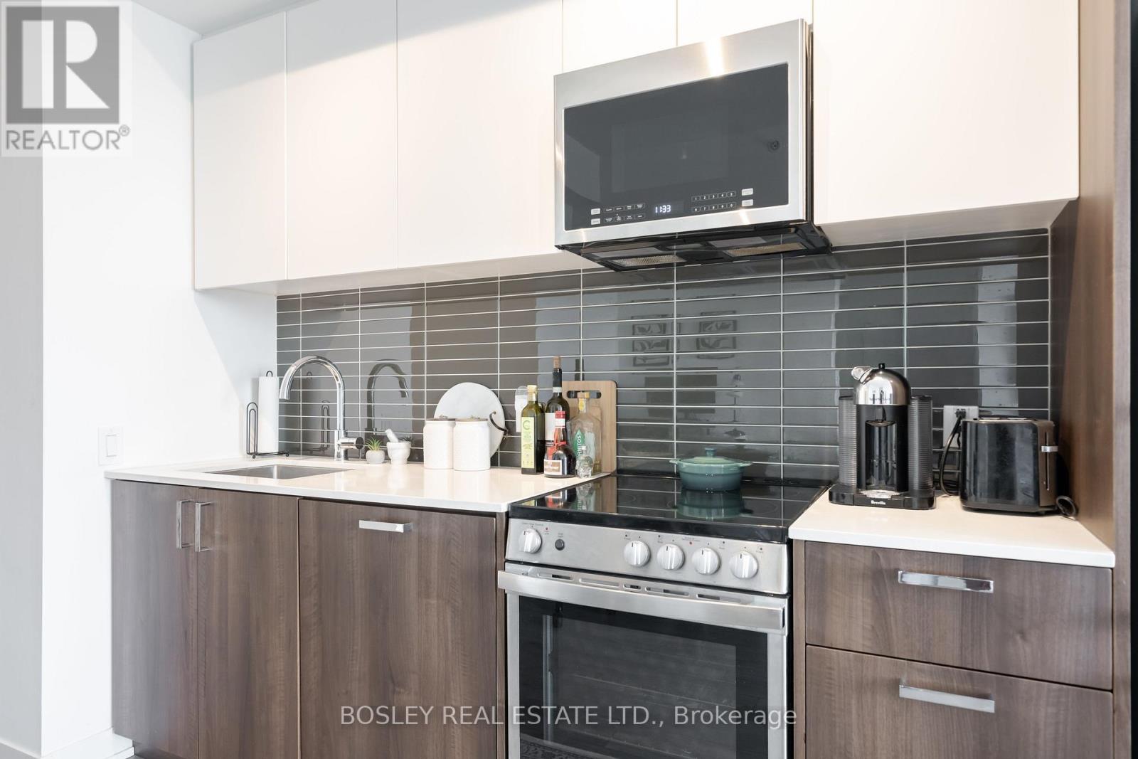 531 - 1787 St. Clair Avenue W, Toronto, Ontario  M6N 0B7 - Photo 4 - W13670786