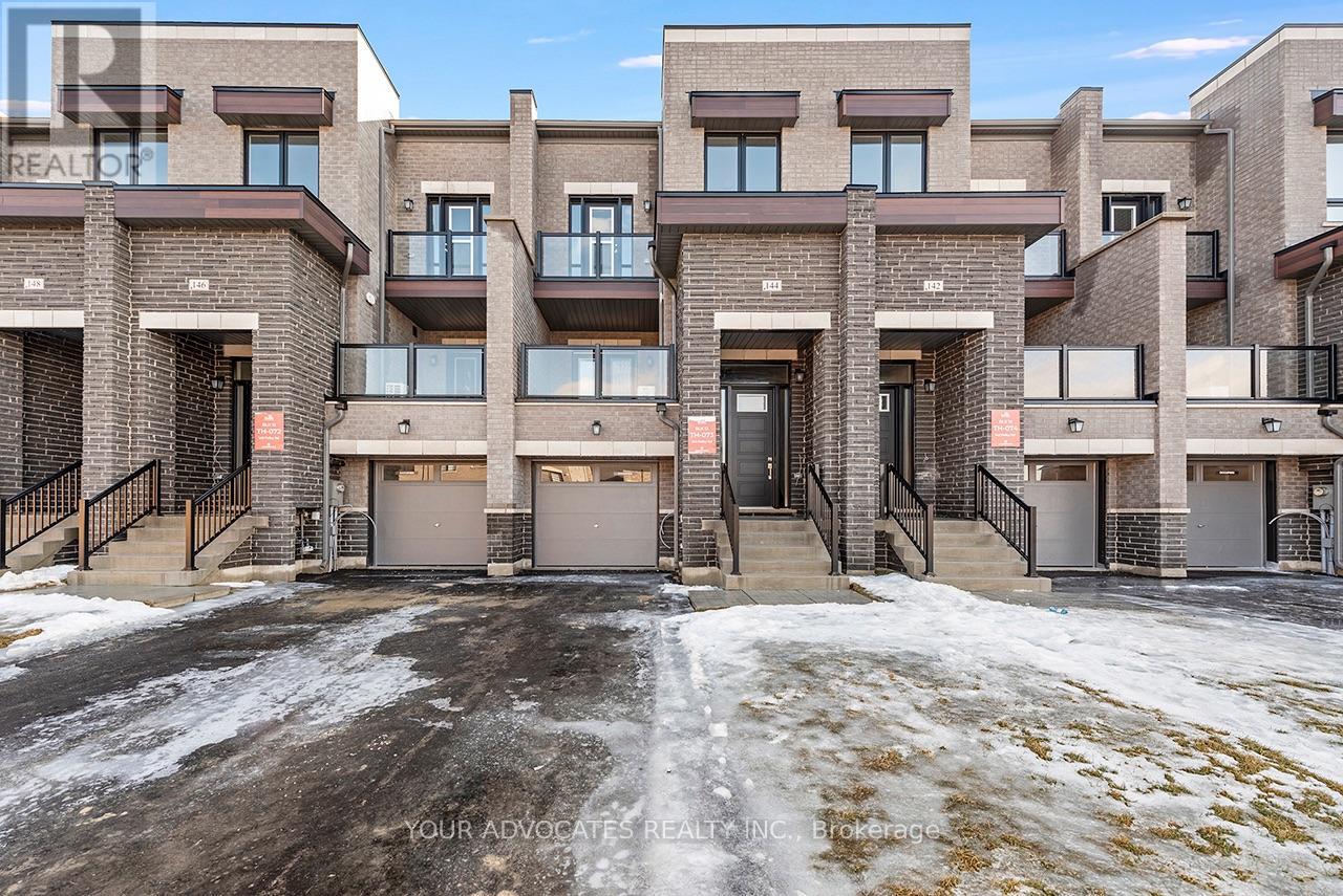 144 Falby Road, Brampton, Ontario  L6P 4S1 - Photo 3 - W13670804