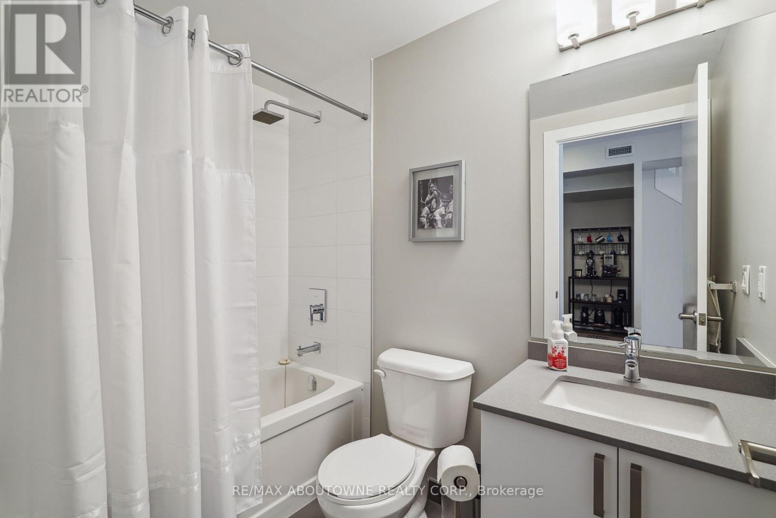 C204 - 5260 Dundas Street, Burlington, Ontario L7L 0J7 - Photo 15 - W13670806
