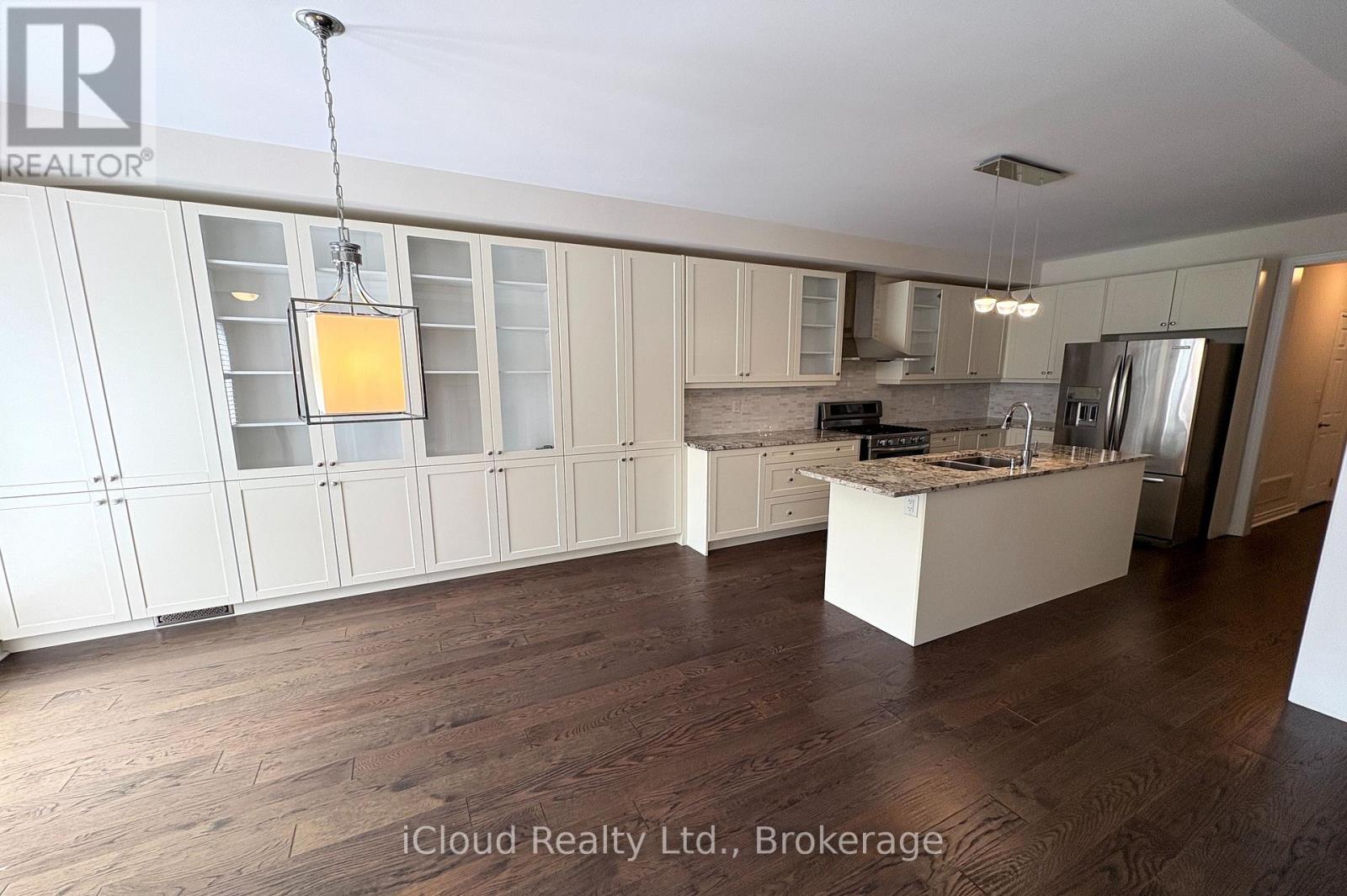 2466 Village Common, Oakville, Ontario  L6M 0S2 - Photo 17 - W13670834
