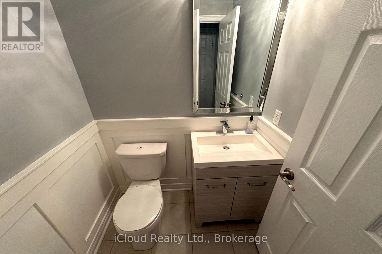 2466 Village Common, Oakville, Ontario  L6M 0S2 - Photo 20 - W13670834