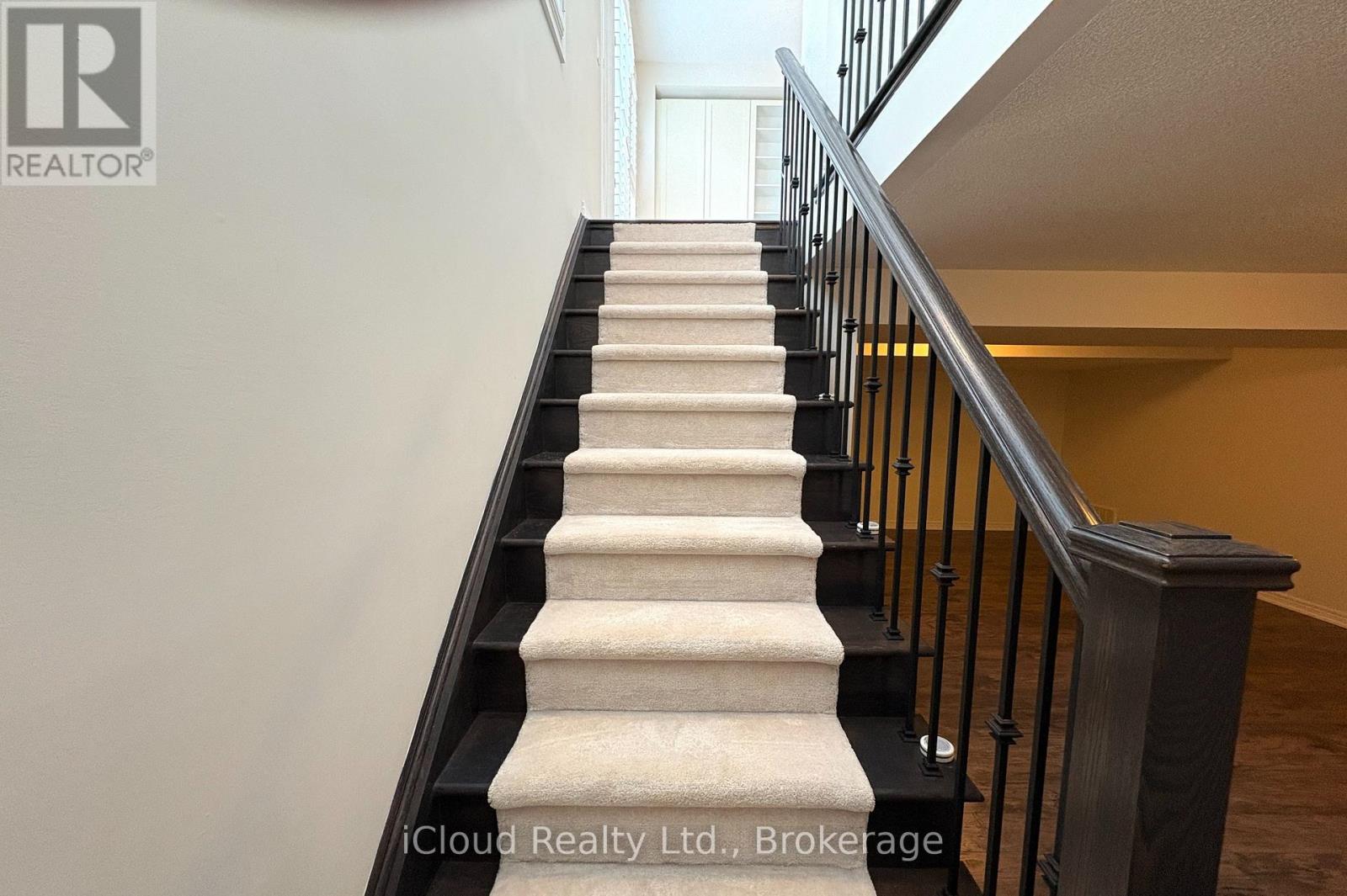 2466 Village Common, Oakville, Ontario  L6M 0S2 - Photo 43 - W13670834