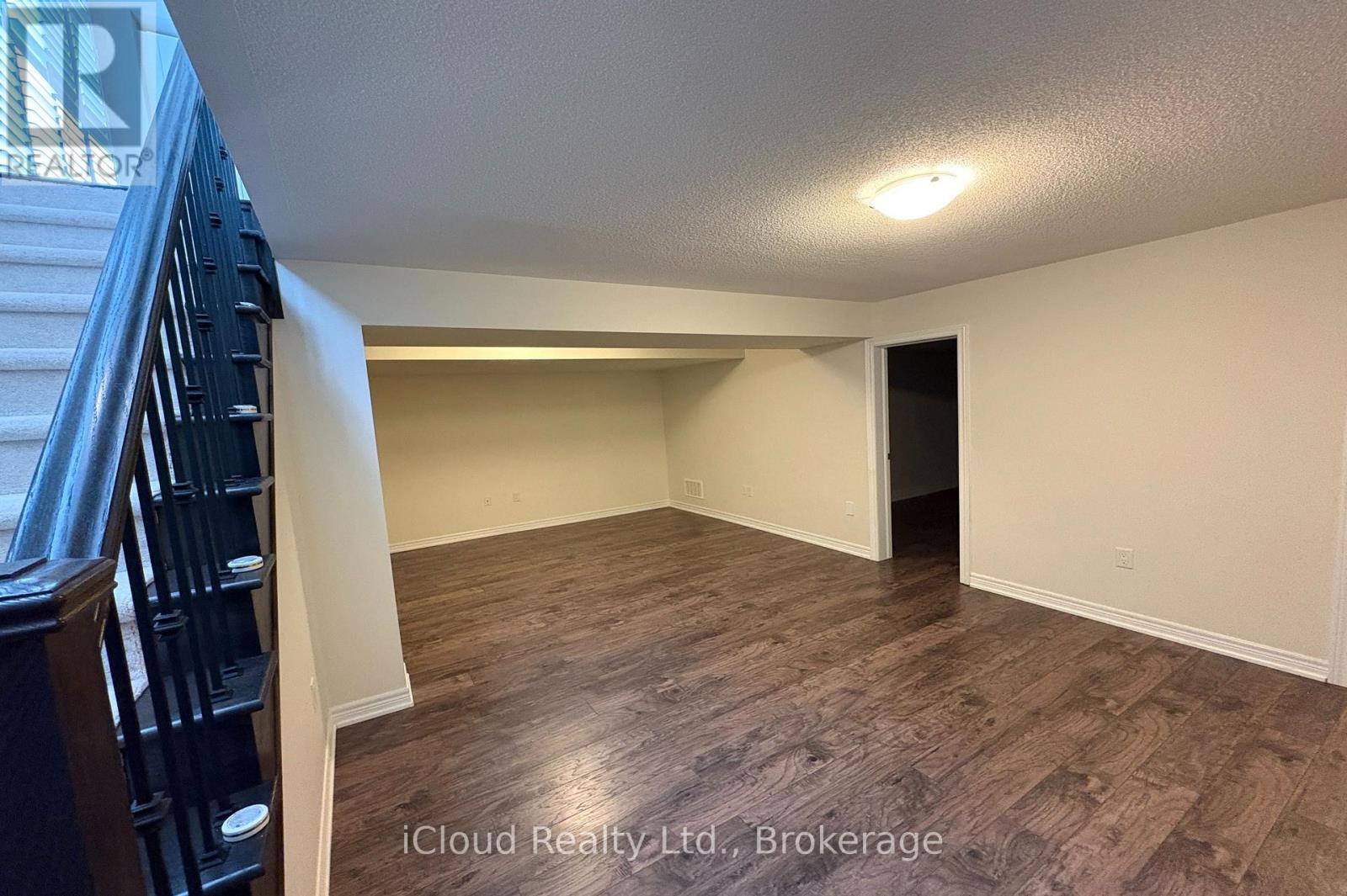 2466 Village Common, Oakville, Ontario  L6M 0S2 - Photo 44 - W13670834