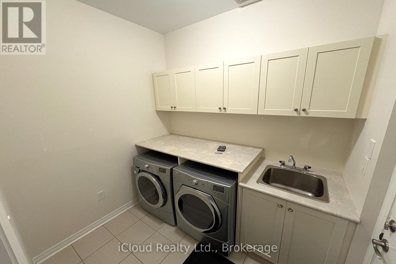 2466 Village Common, Oakville, Ontario  L6M 0S2 - Photo 50 - W13670834