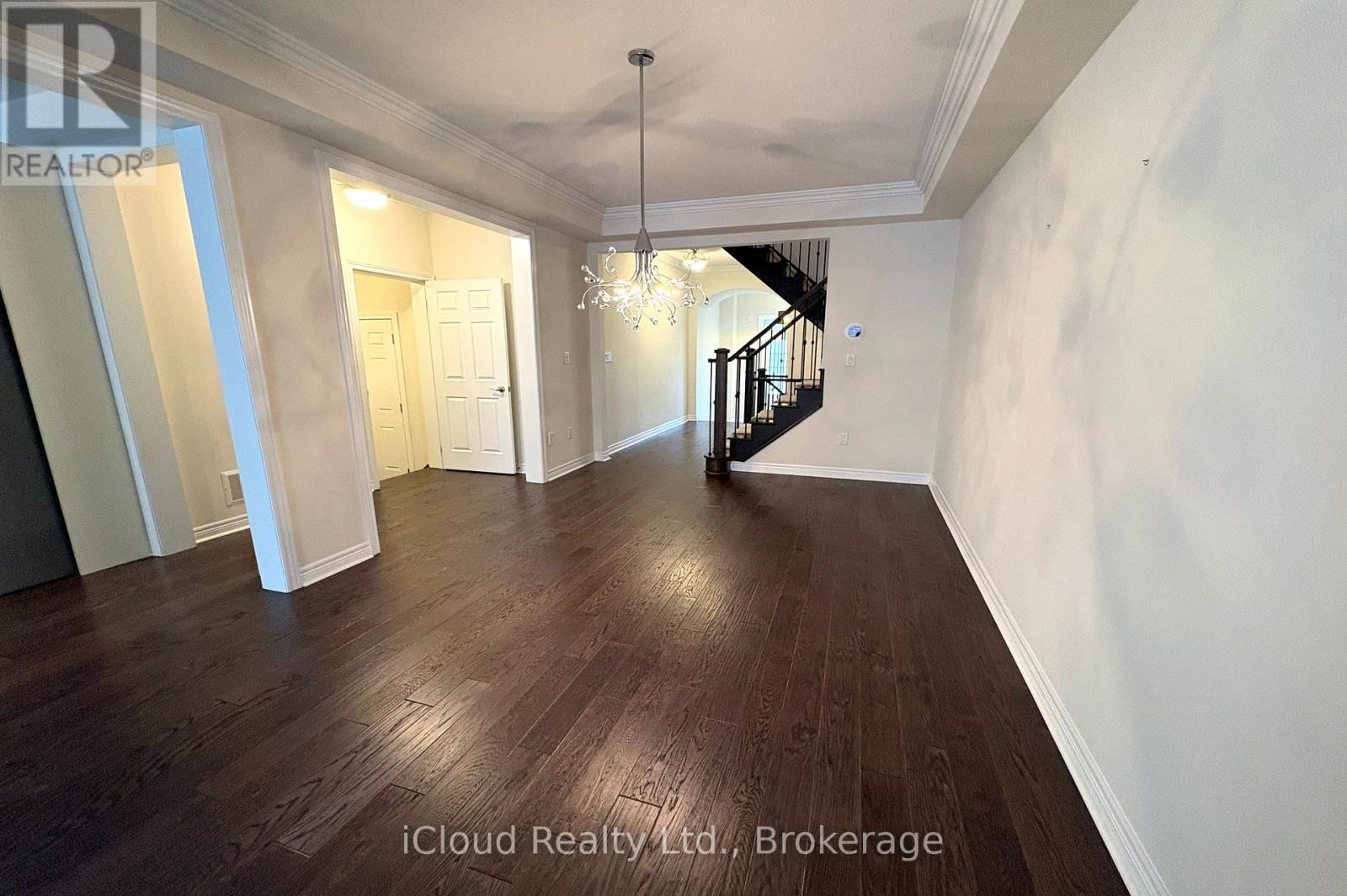 2466 Village Common, Oakville, Ontario  L6M 0S2 - Photo 6 - W13670834