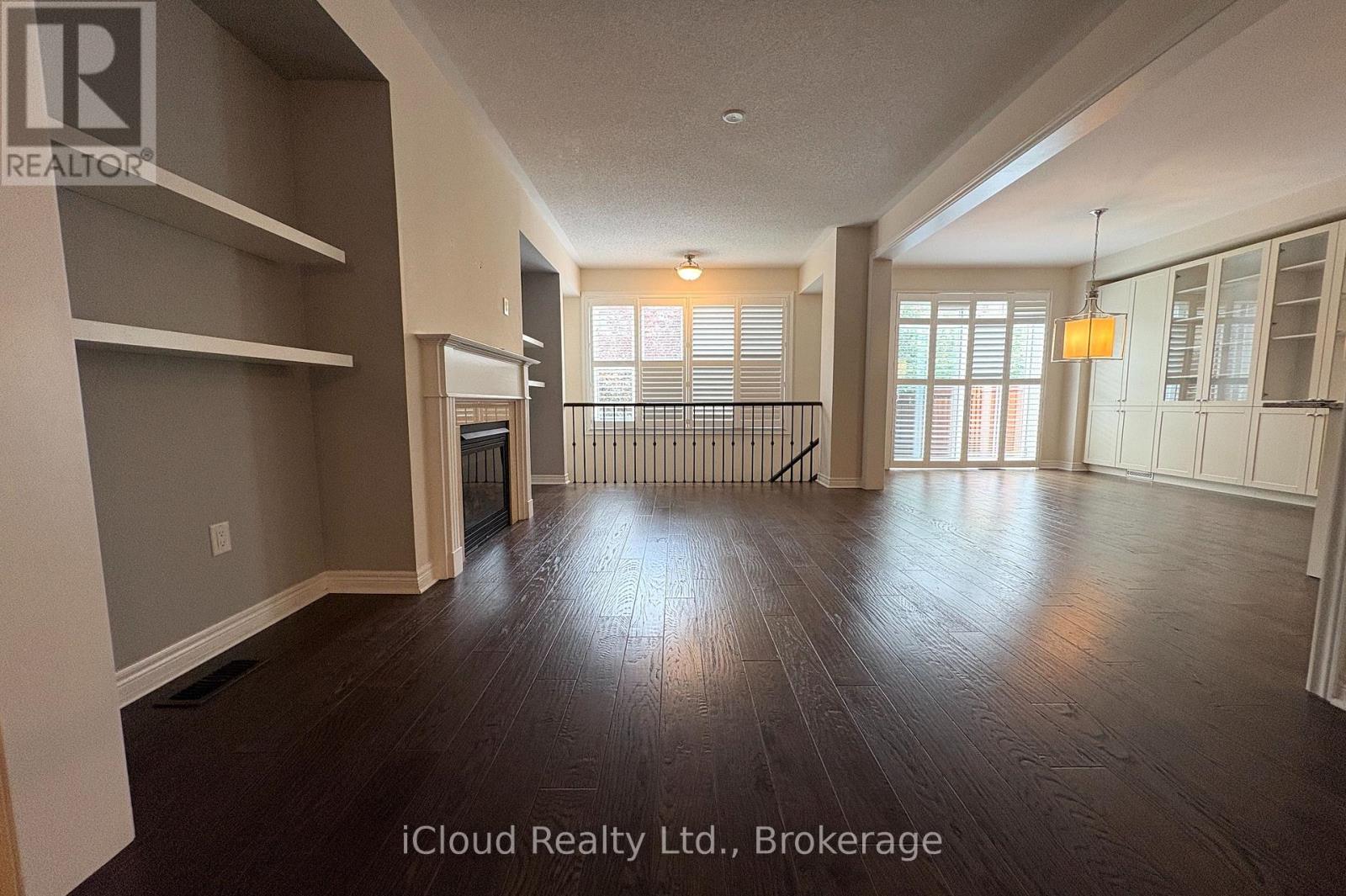 2466 Village Common, Oakville, Ontario  L6M 0S2 - Photo 8 - W13670834