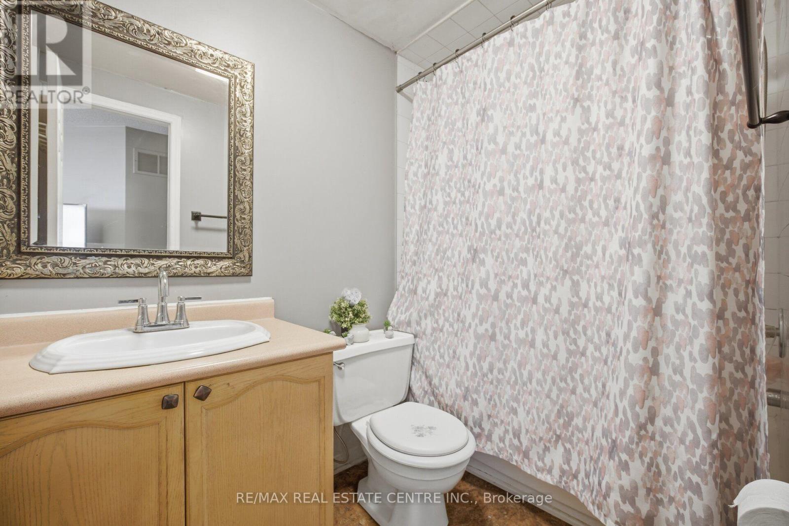 40 Langdale Crescent, Brampton, Ontario  L6Y 4R7 - Photo 31 - W13670894